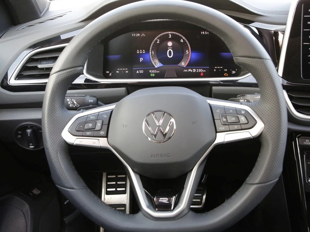 Volkswagen T-Roc 2.0 TDI DSG R-Line 19"ACC Pano Navi LED IQ