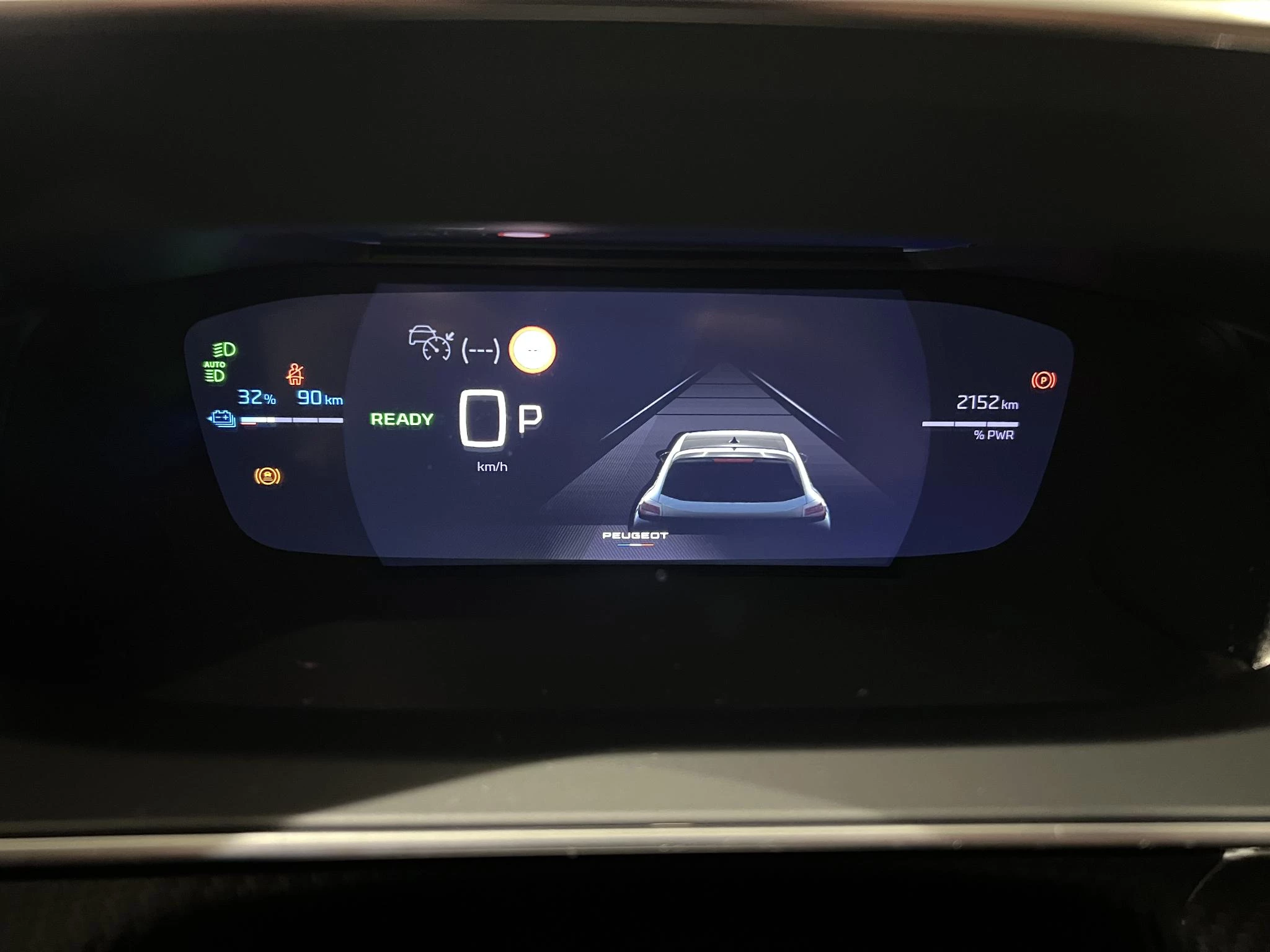 Peugeot-e-208-image-6