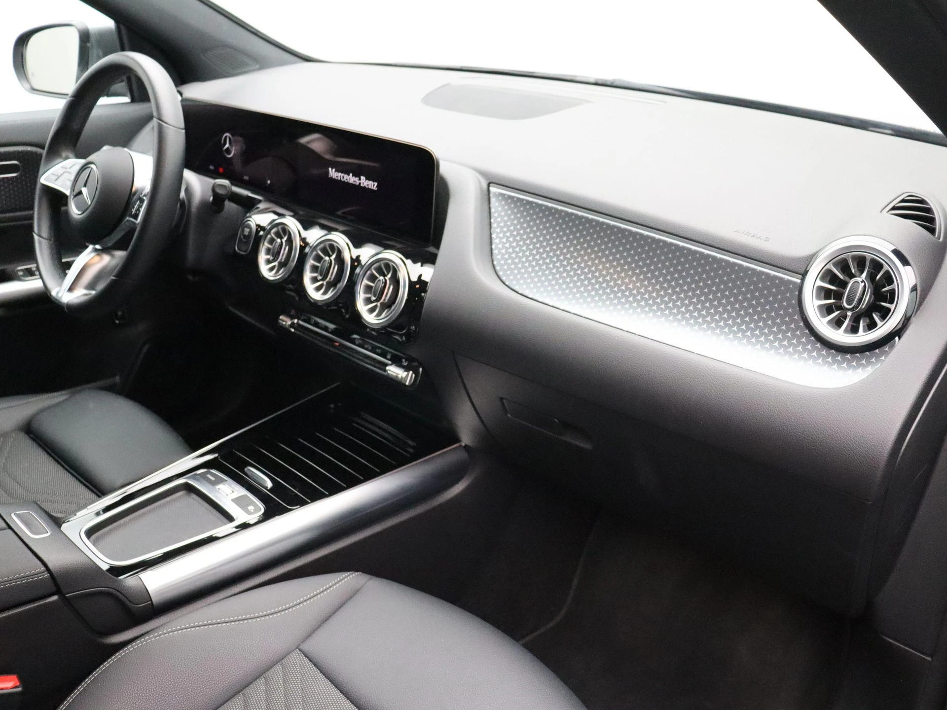 Mercedes-Benz EQA 250+ Business Line