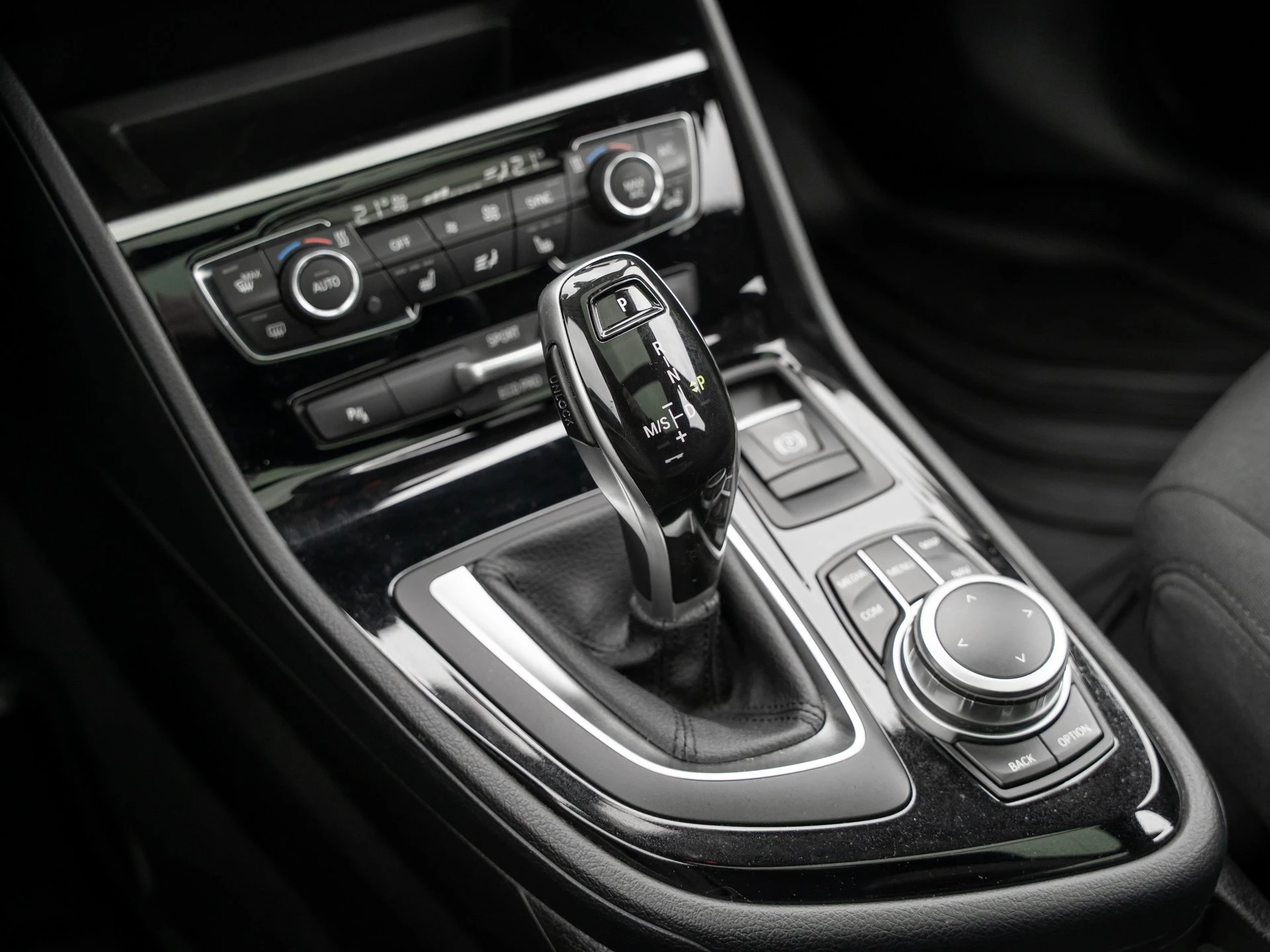 BMW-2er Reihe-image-14
