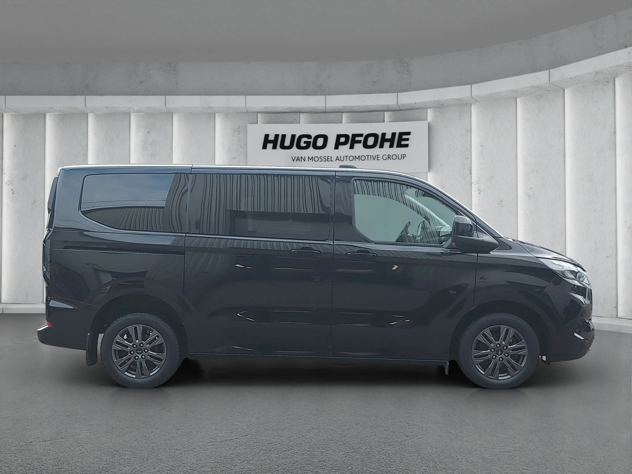 Ford-Tourneo Custom-image-5