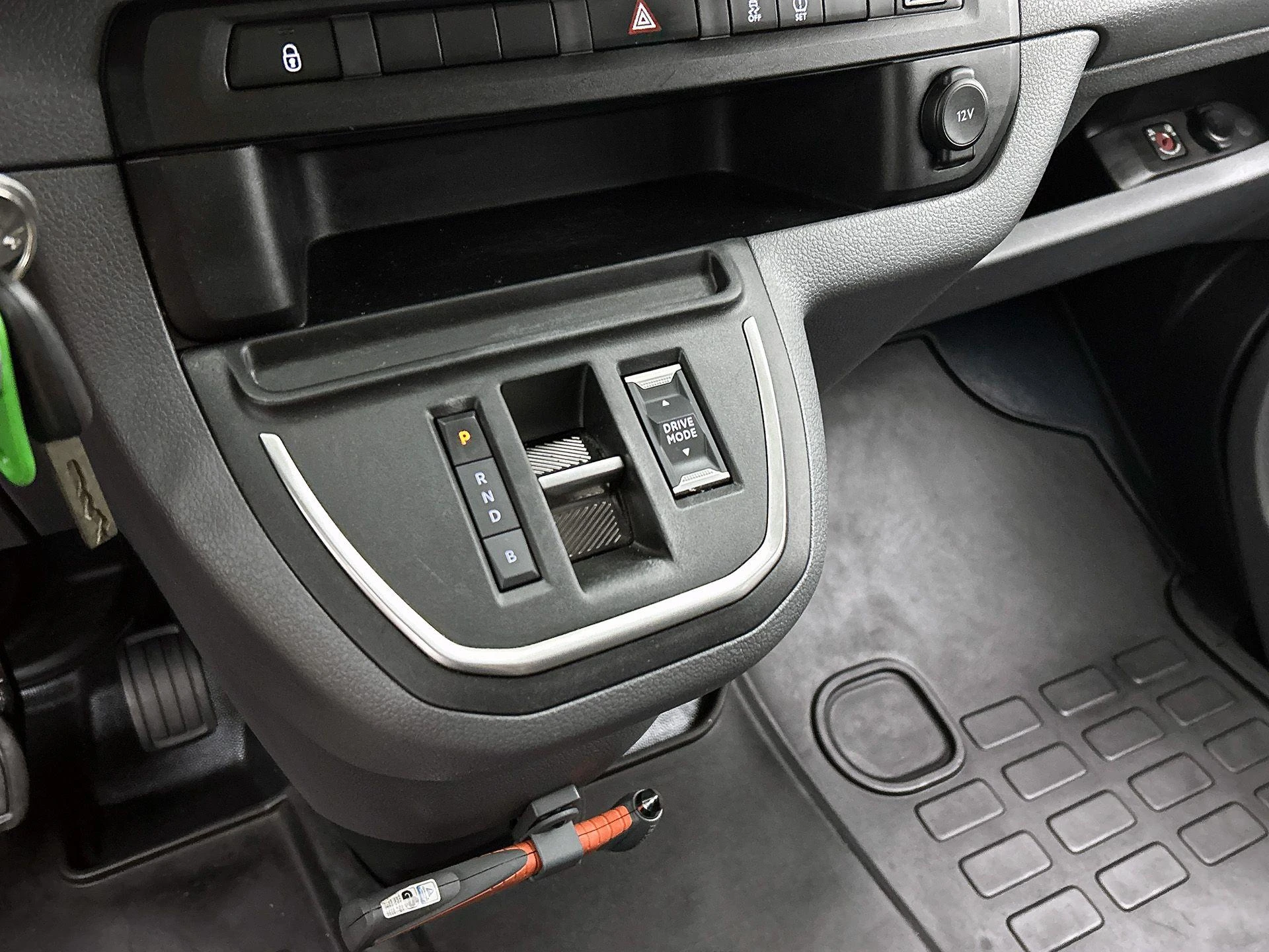 Opel-Vivaro-e-image-26