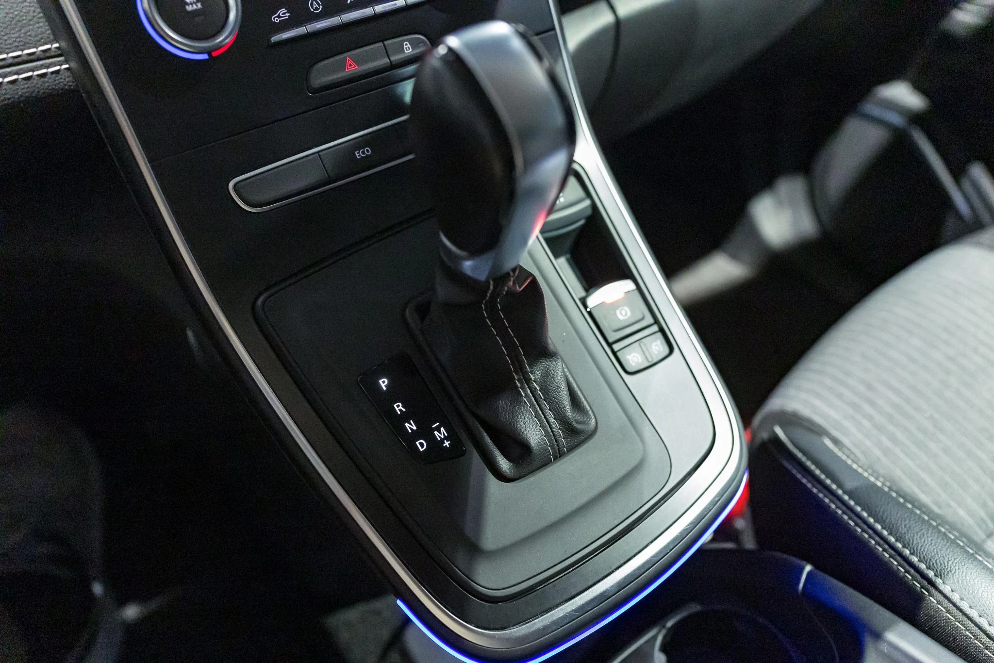 Renault-Grand Scénic-image-5