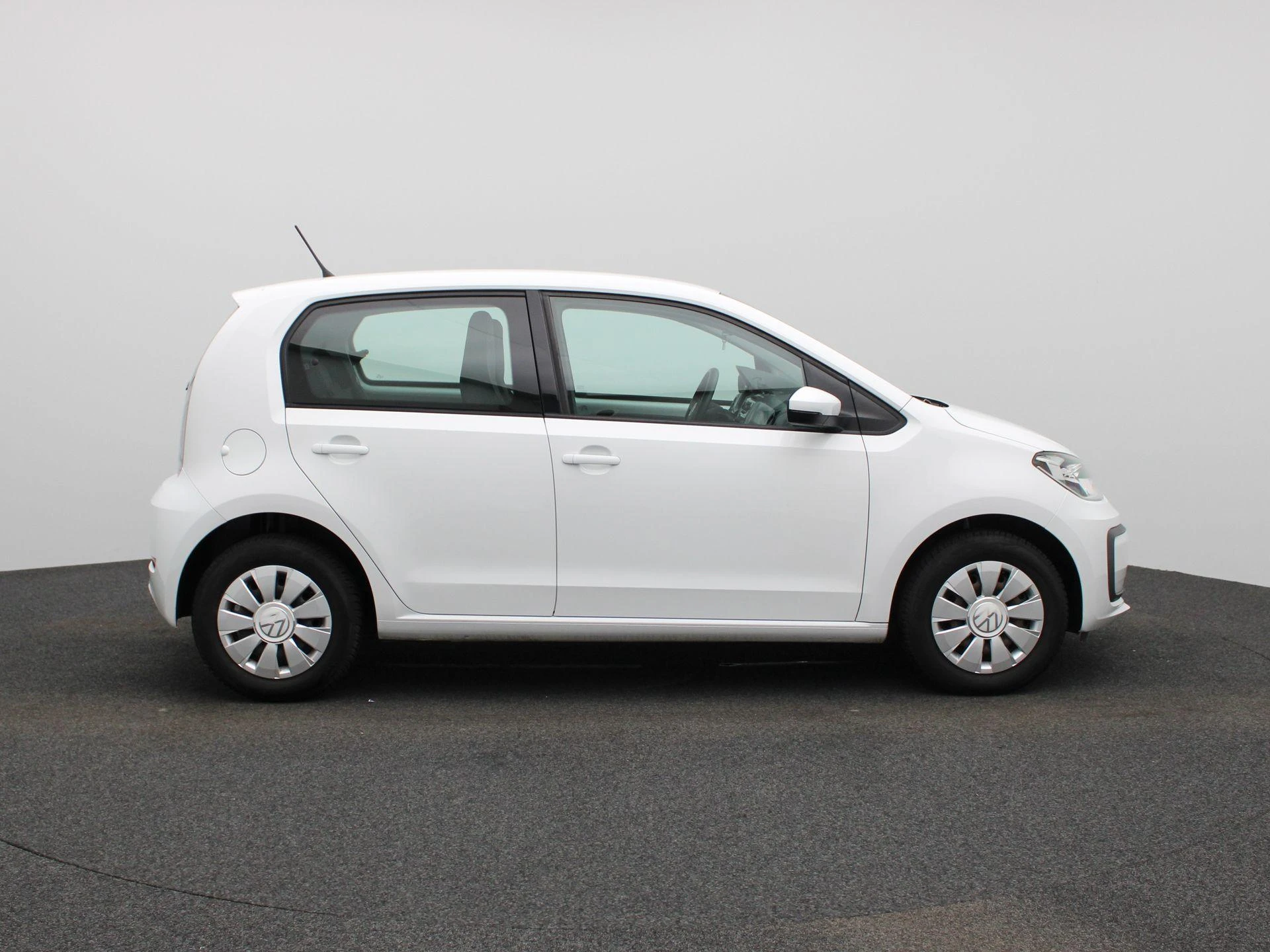 Volkswagen-up!-image-5