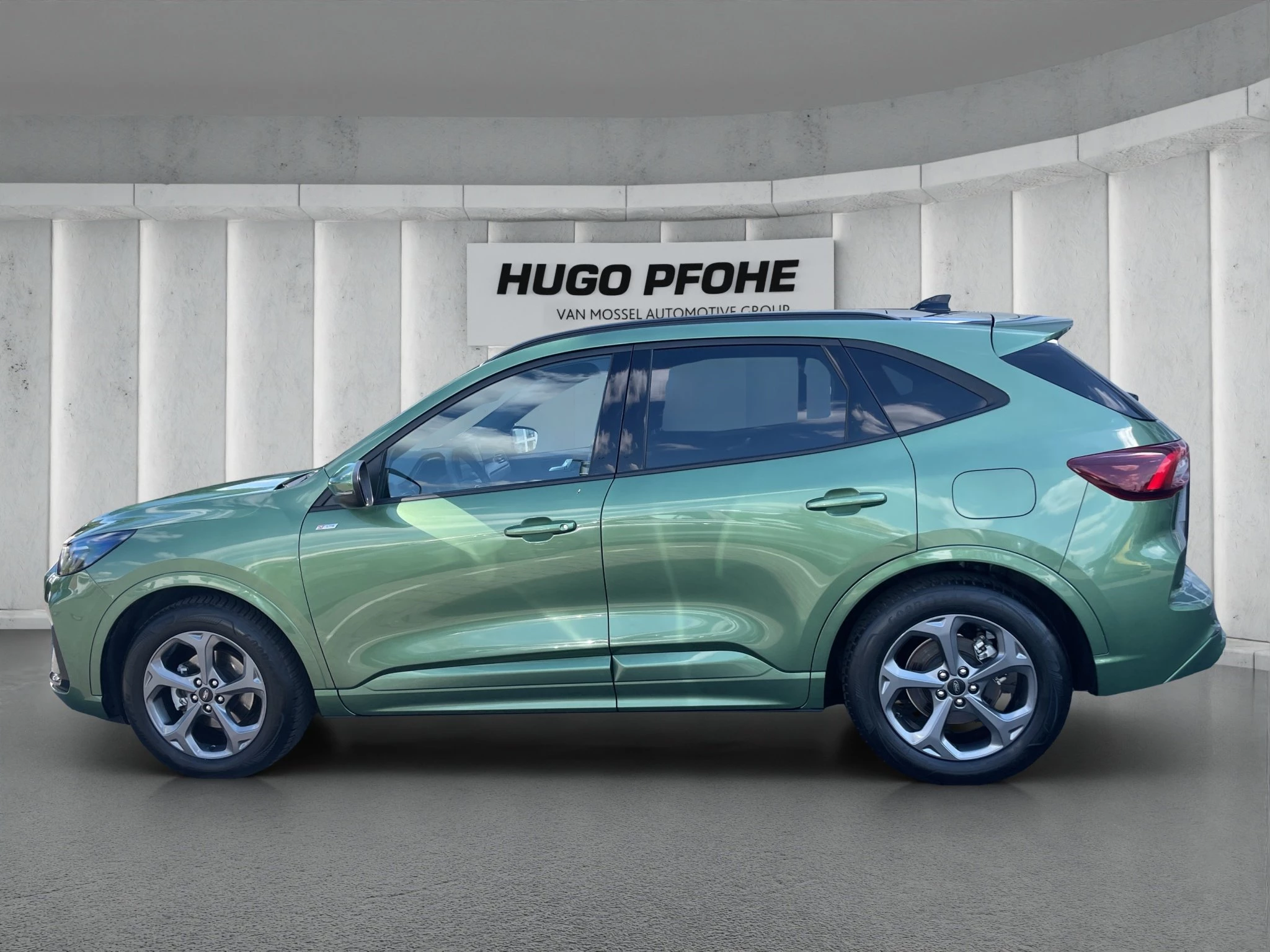 Ford Kuga ST-Line Aut.*PANO*KAM*LED-MATRIX*NAVI*GRA*WINTER-PKT.