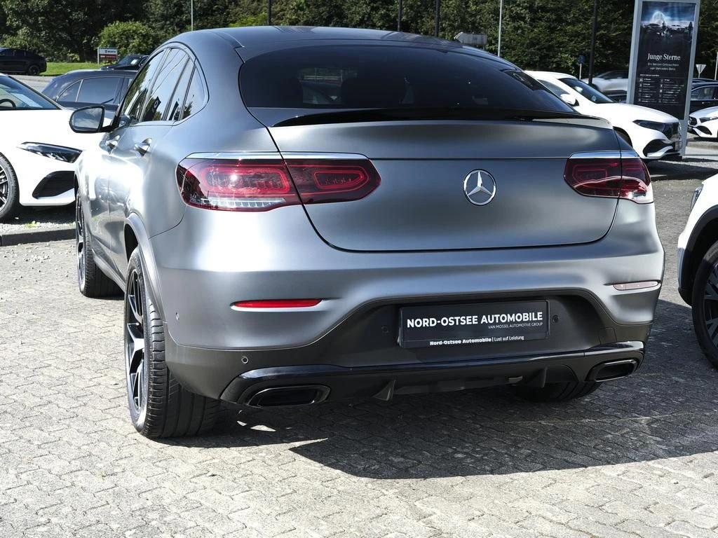 Mercedes-Benz-GLC 200-image-5