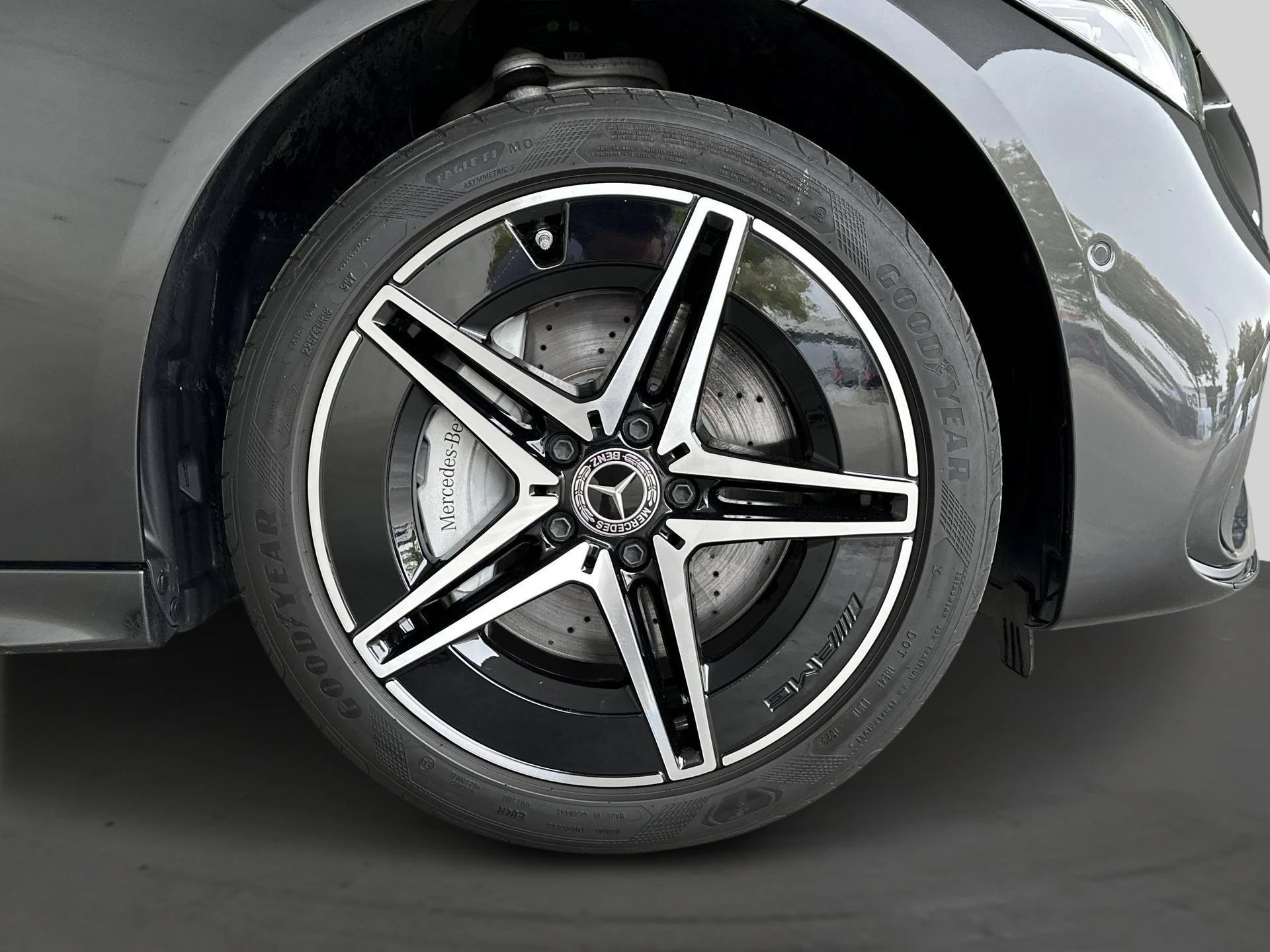 Mercedes-Benz C-Klasse 300 e AMG Line Estate + NIGHTPAKKET + TREKHAAK + CARPLAY + LED +