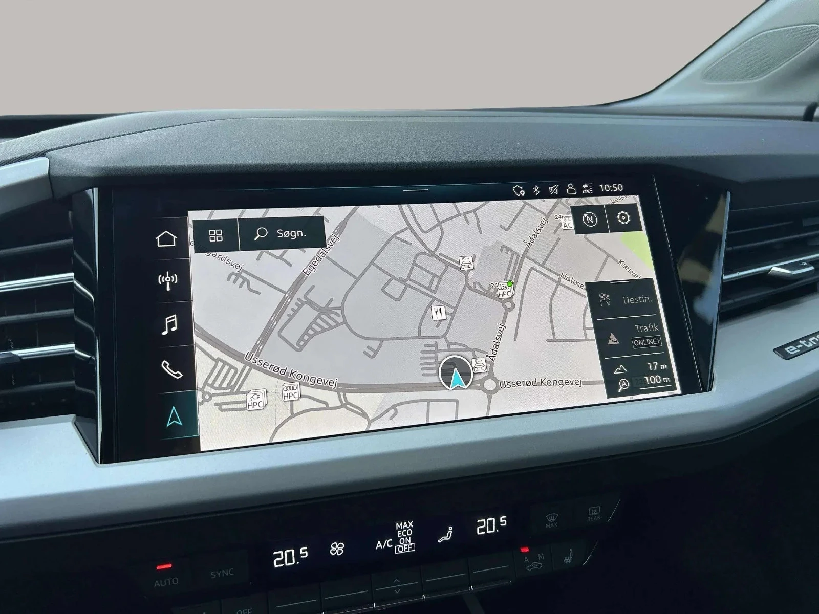 Audi-Q4 e-tron-image-17