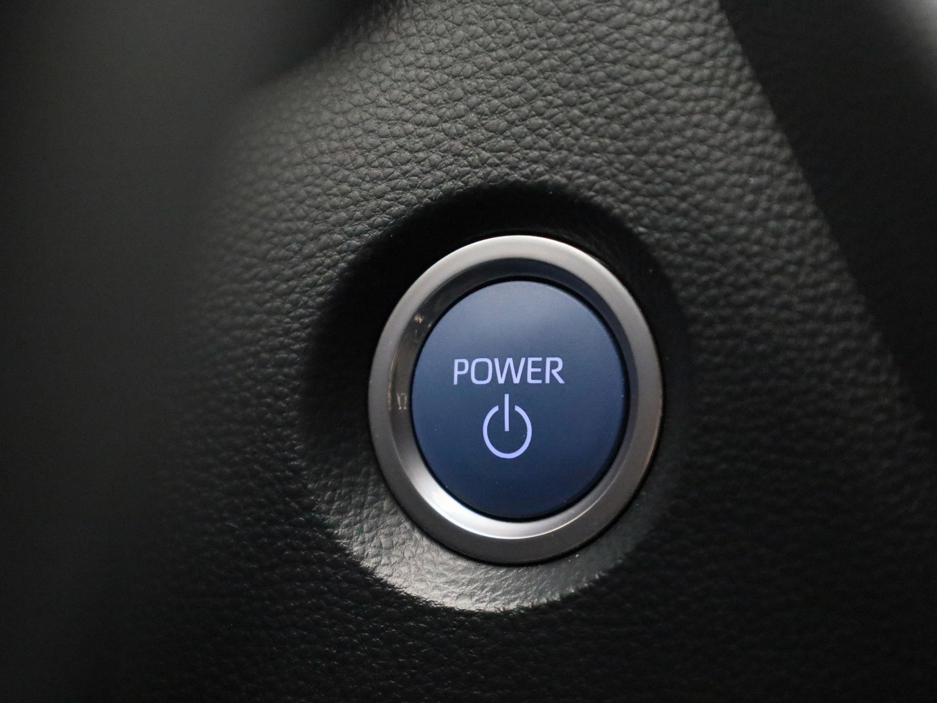 Toyota Corolla 1.8 Hybrid Business Plus