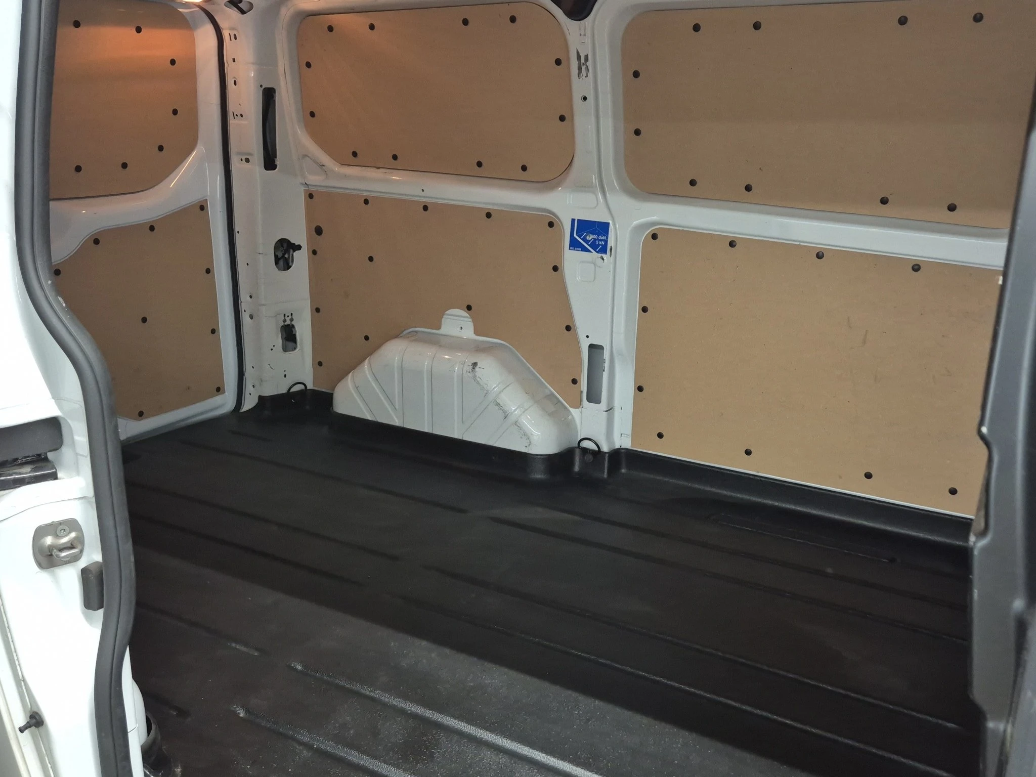 Ford-Transit Custom-image-10