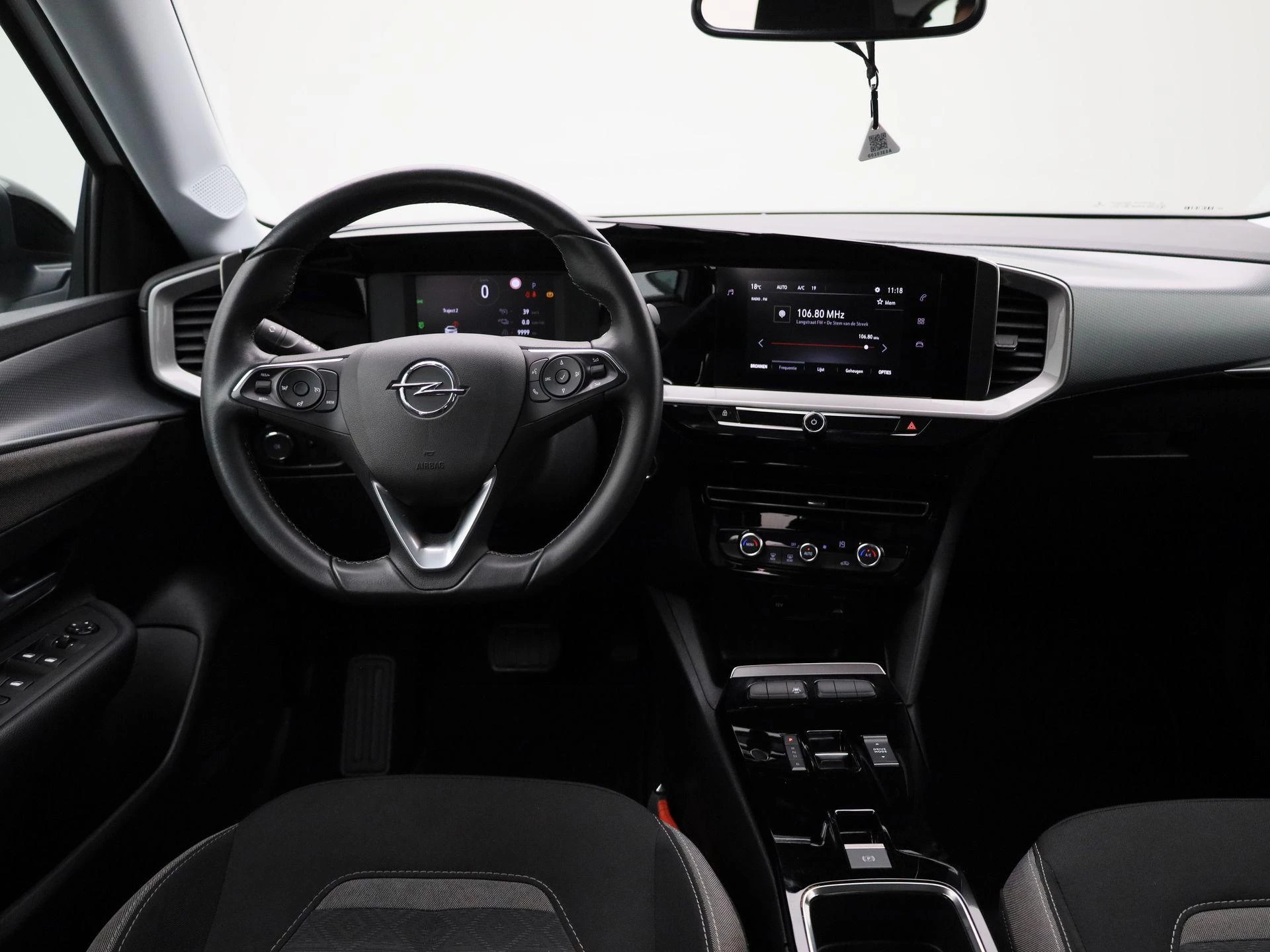 Opel-Mokka-e-image-27