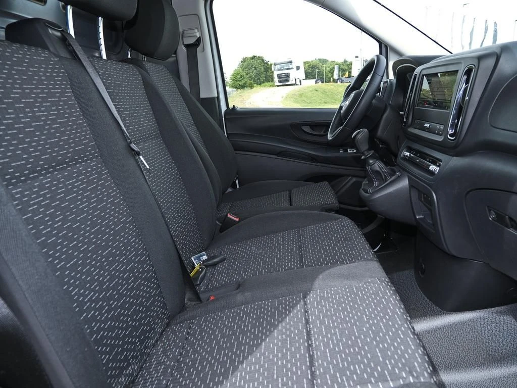 Mercedes-Benz-Vito 116-image-12