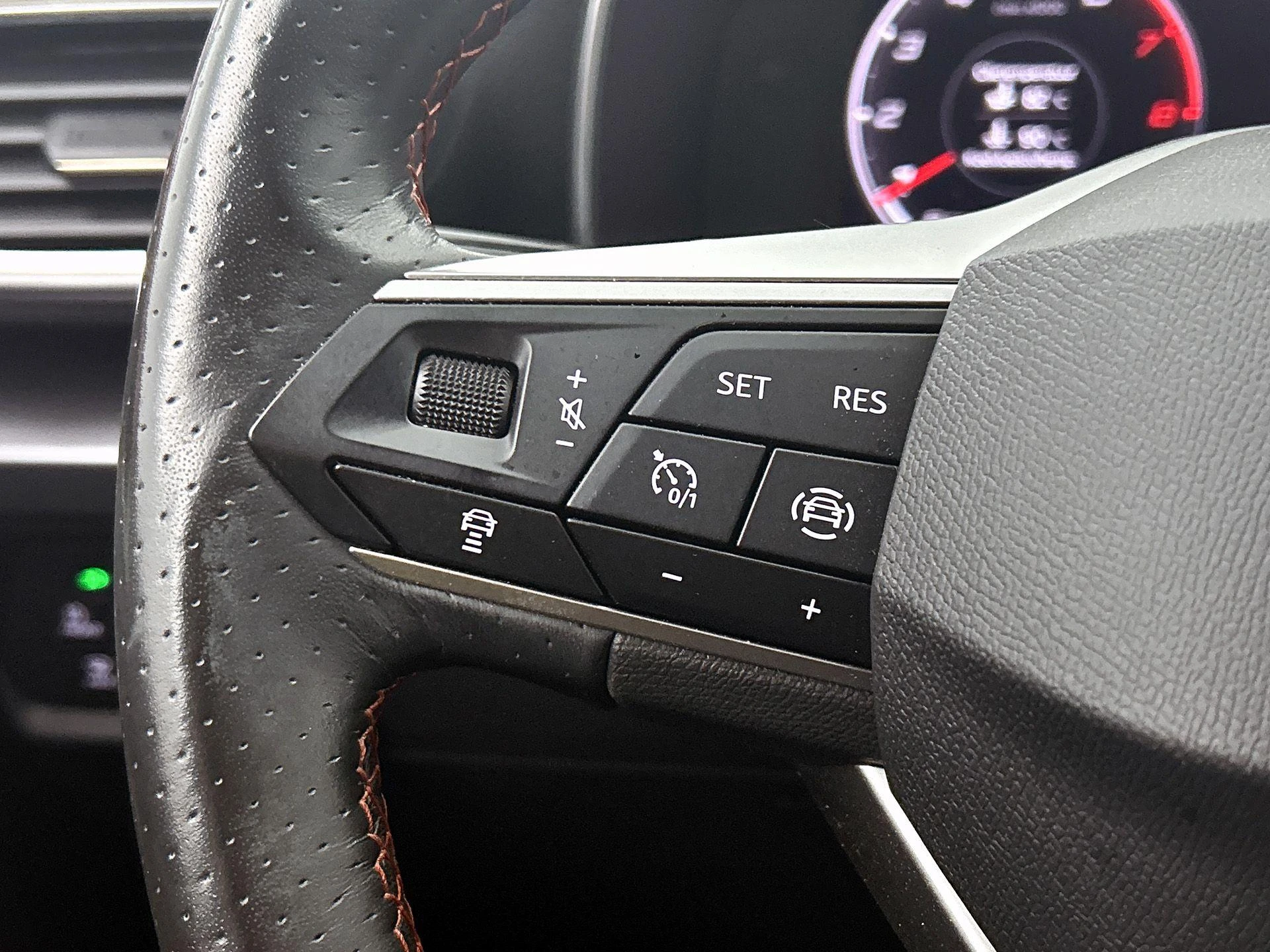 SEAT-Leon-image-5