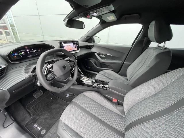 Peugeot-e-2008-image-12