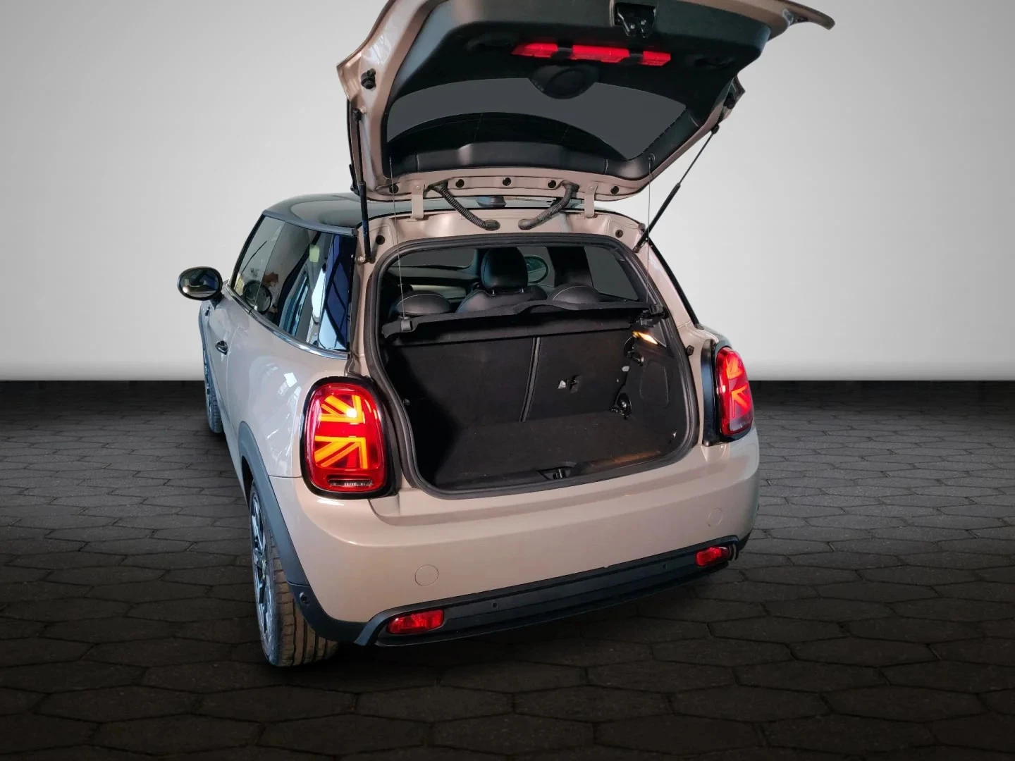 MINI-Electric-image-12