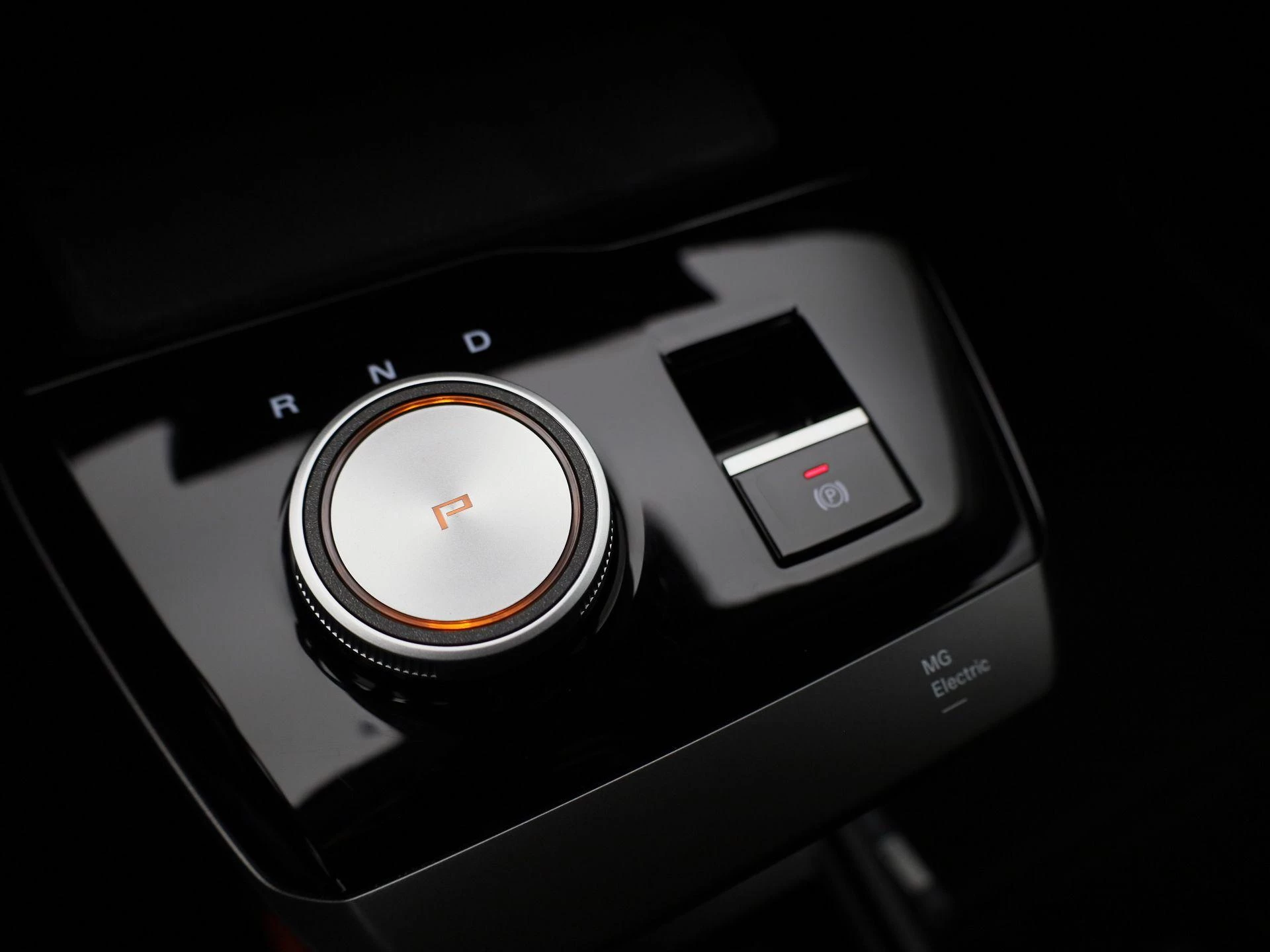 MG MG4 Luxury 64 kWh