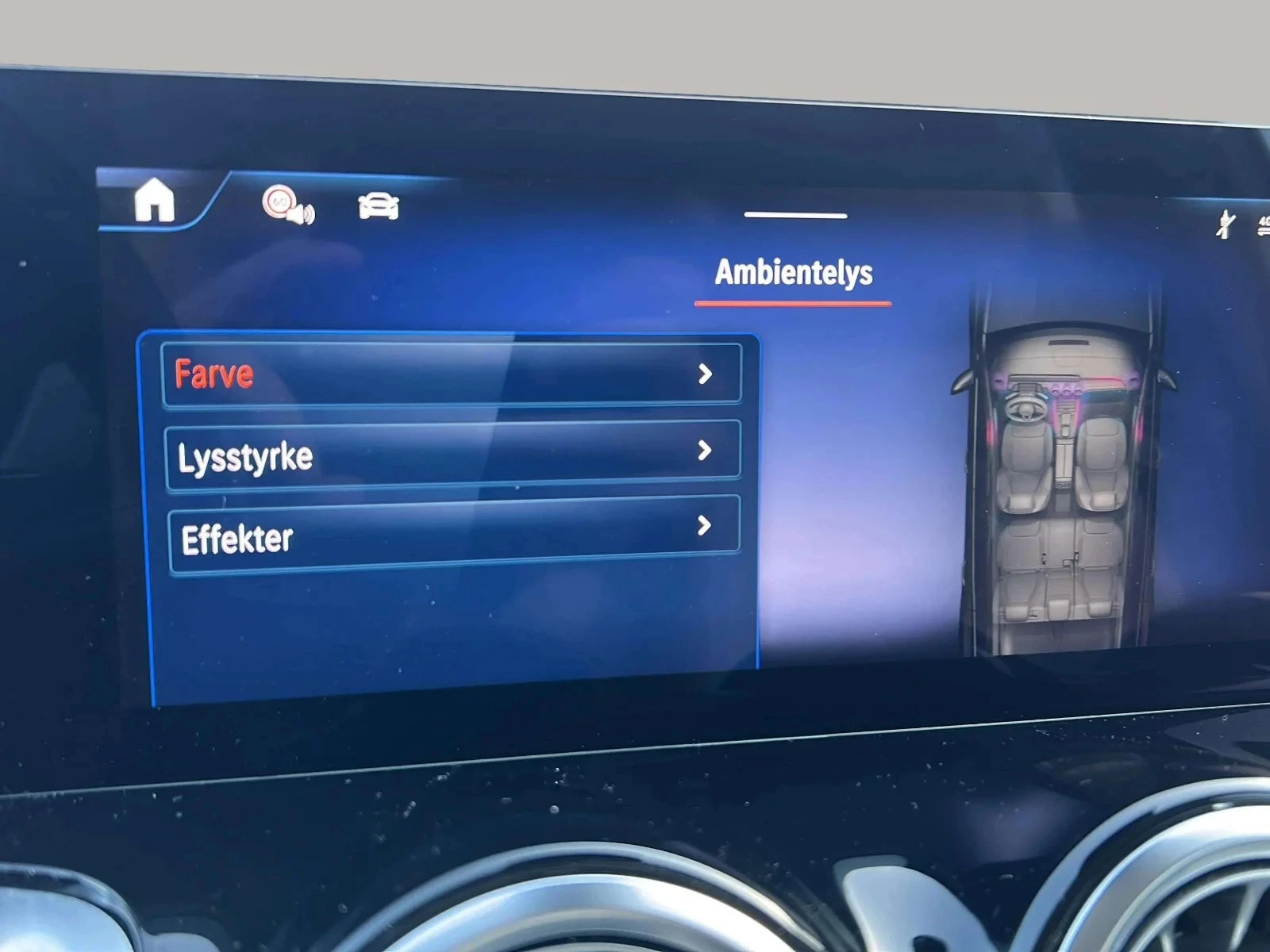 Mercedes-Benz-EQB-image-14