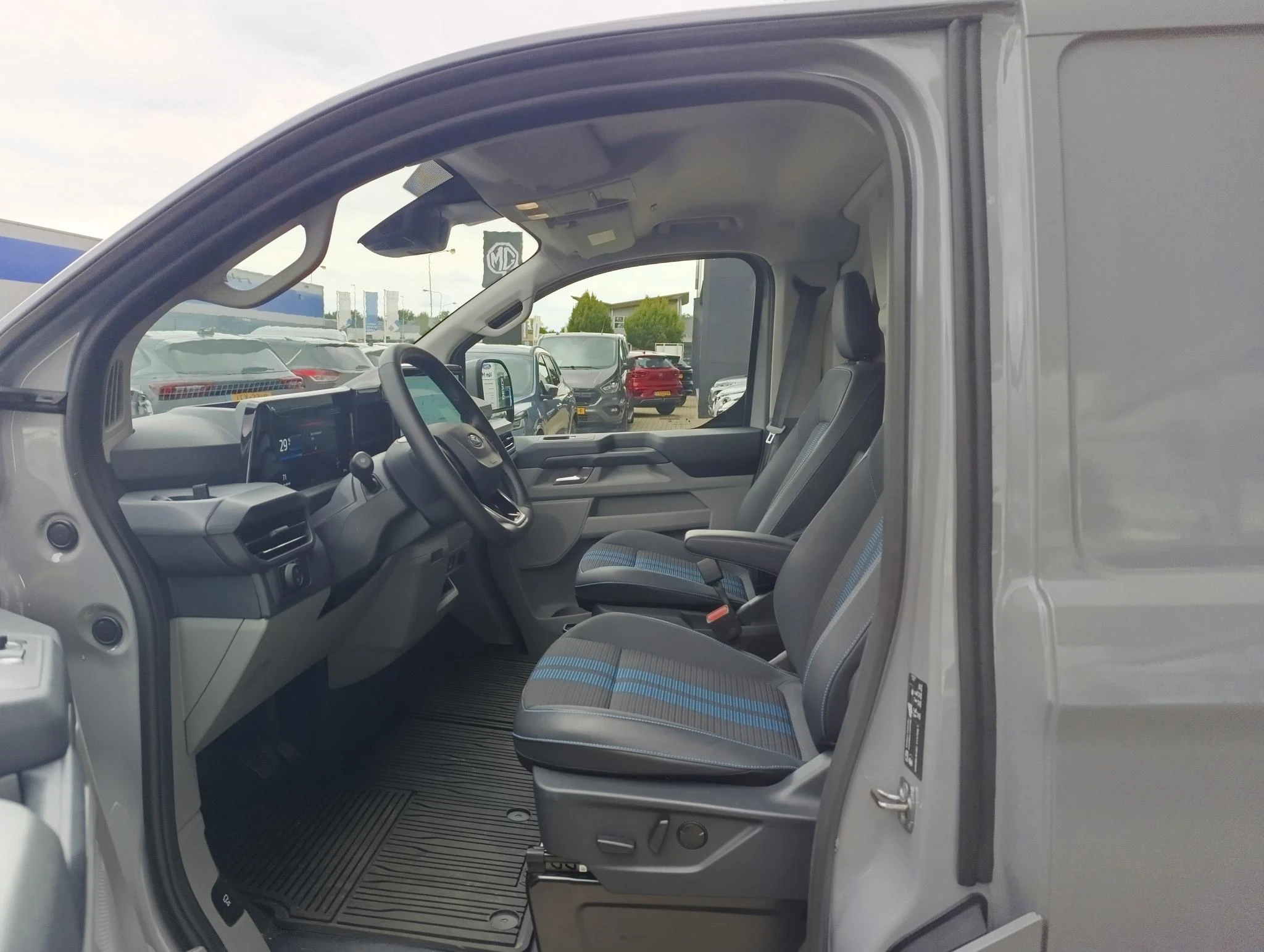 Ford-E-Transit-image-13