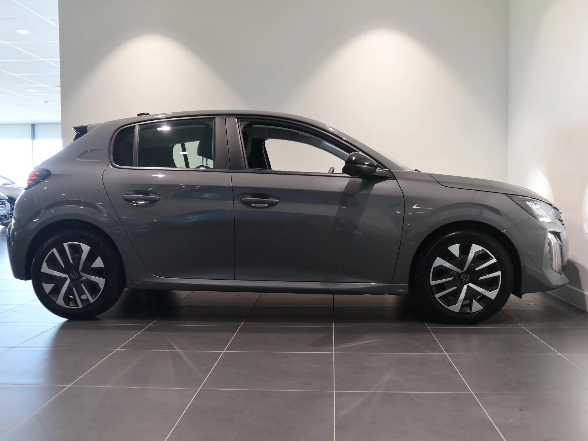 Peugeot-208-image-6