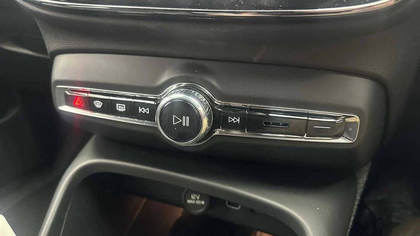 Volvo-XC40-image-22
