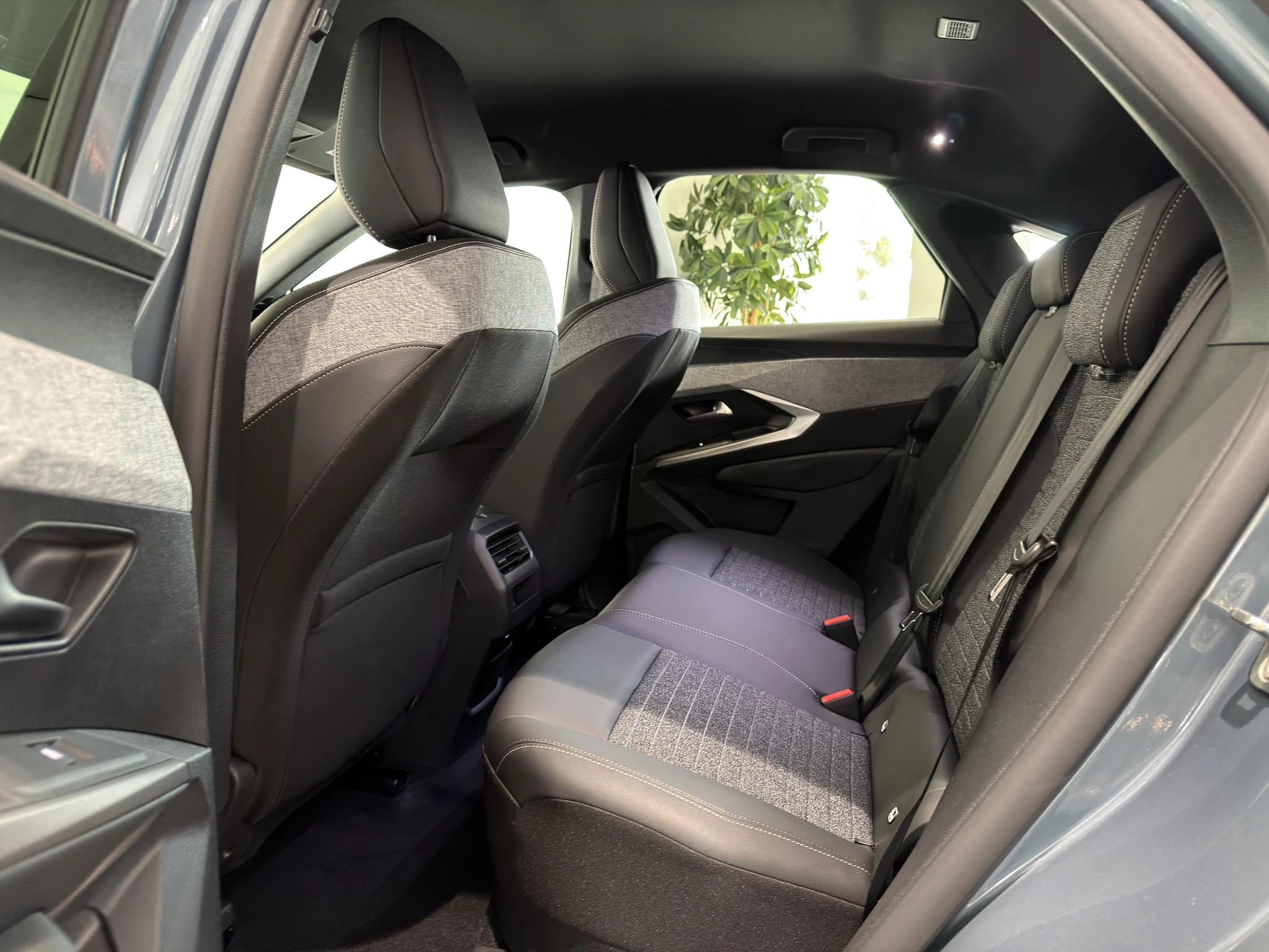 Peugeot 3008 1.6 plug-in Hybrid 195 Allure