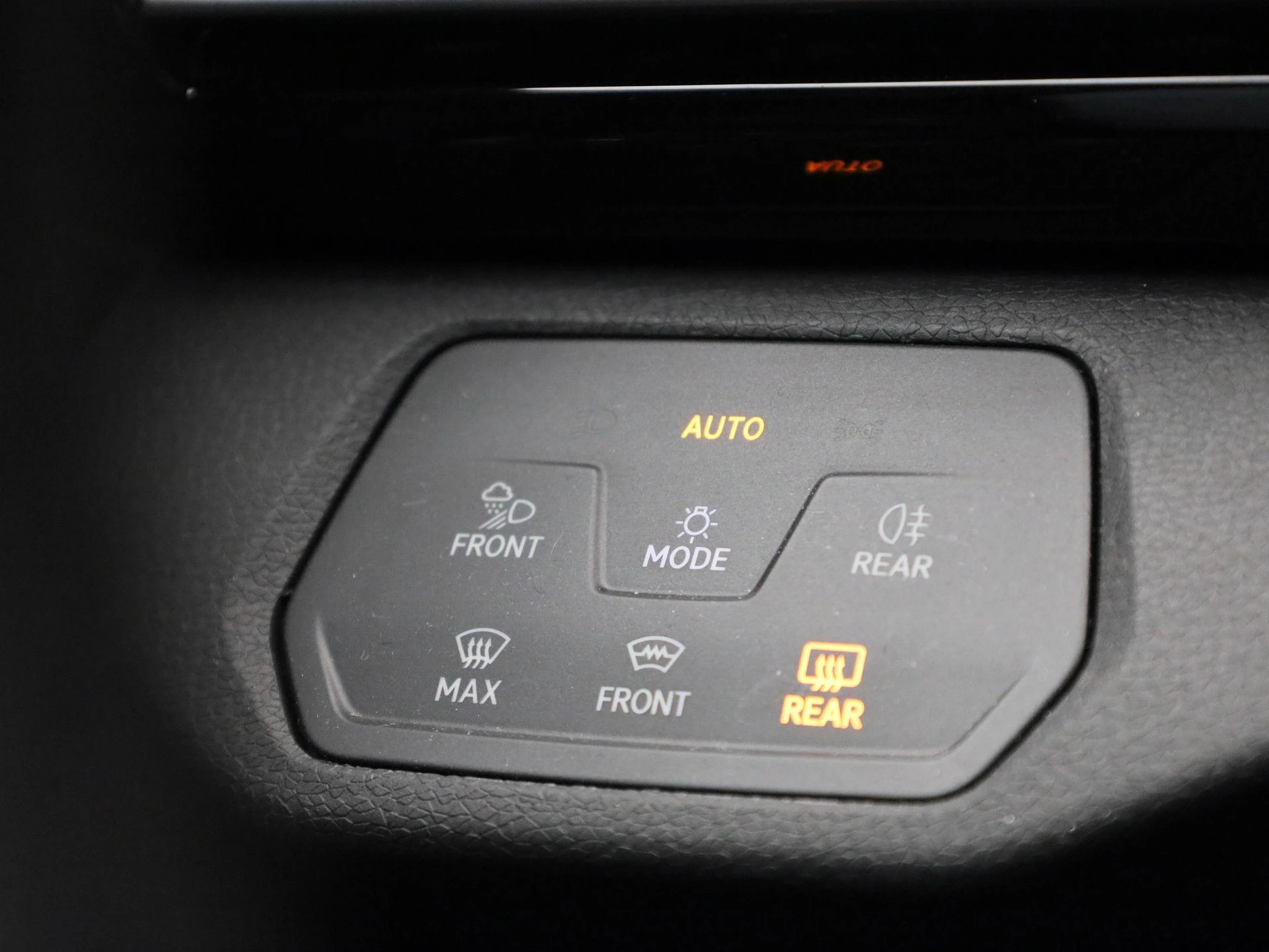 Volkswagen-ID.4-image-28