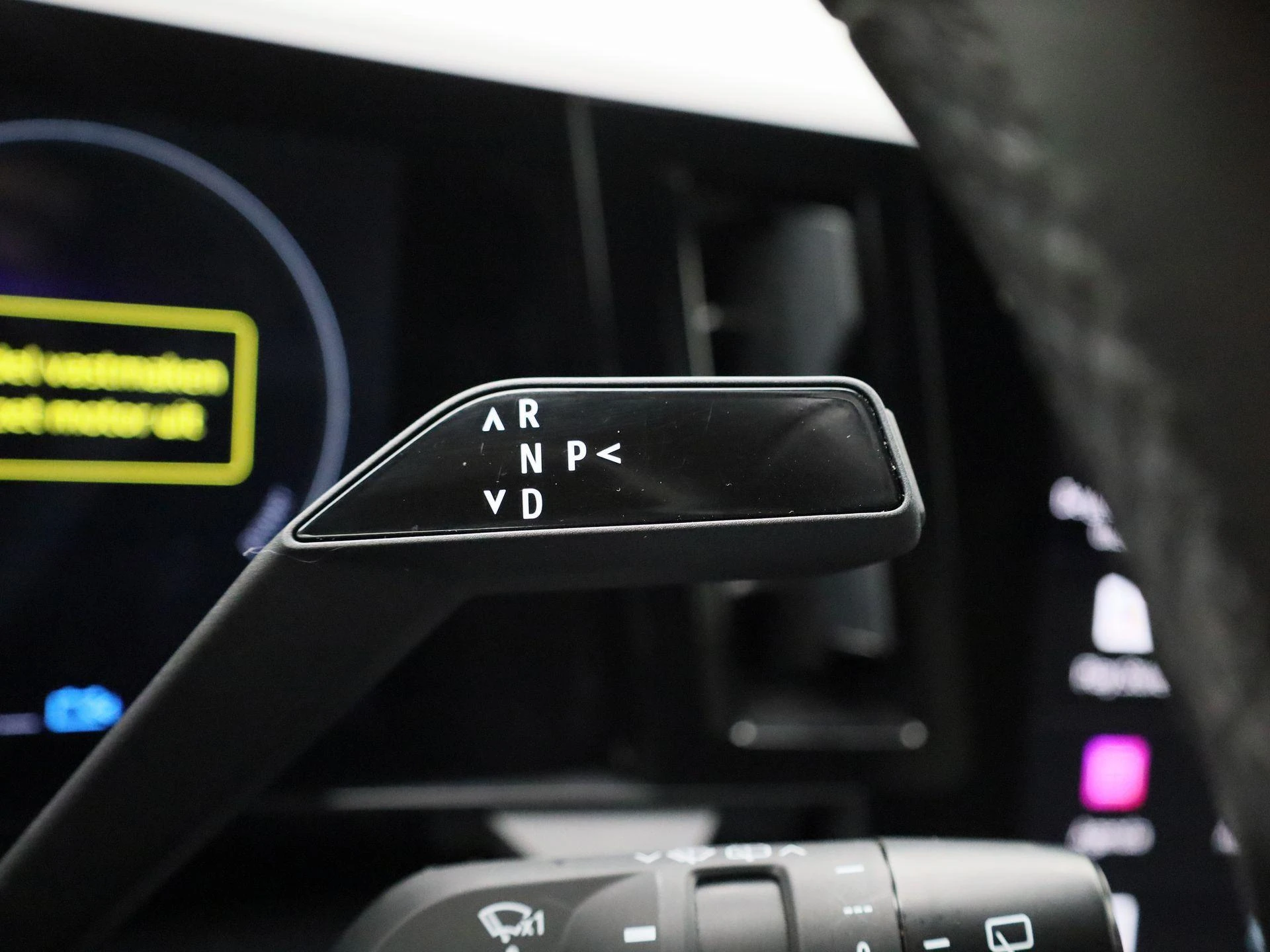 Renault Espace E-Tech full hybrid 200 iconic 5p.