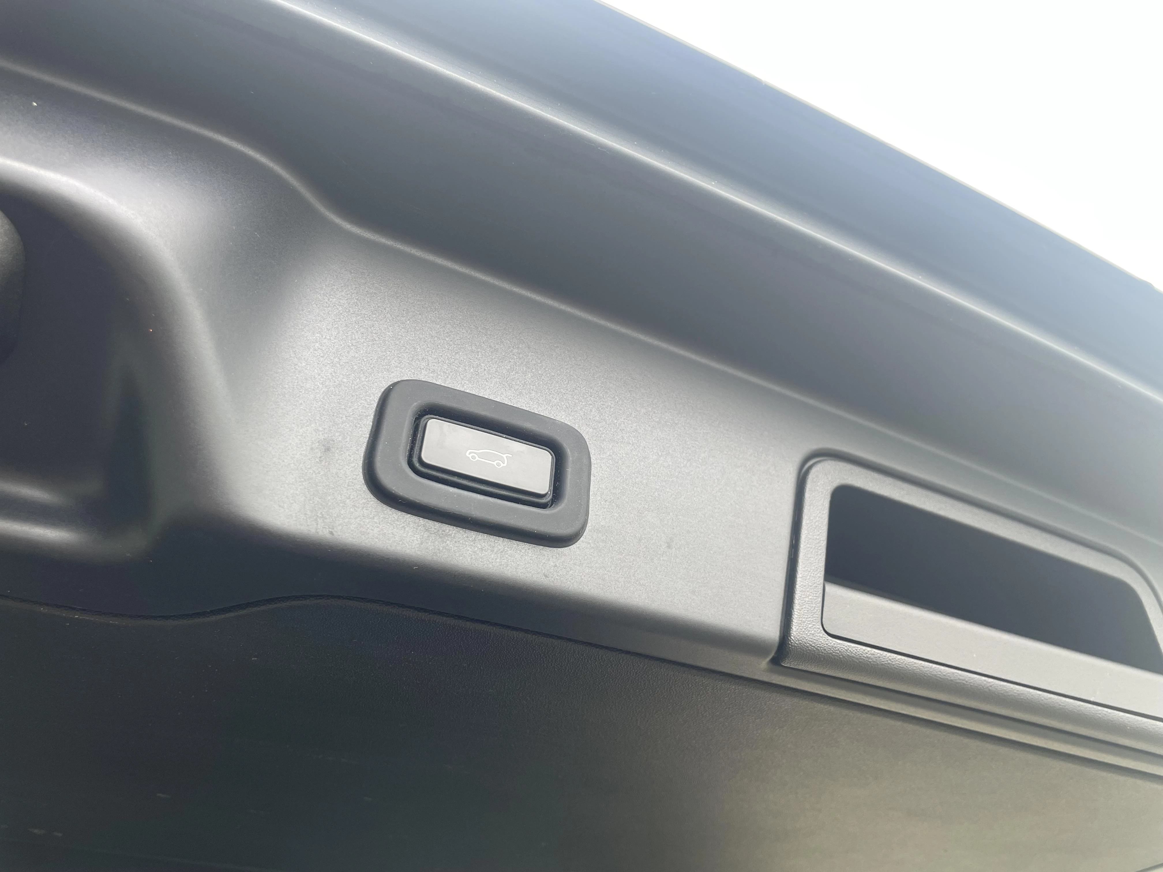 Land Rover Range Rover Evoque P300e R-Dynamic HSE