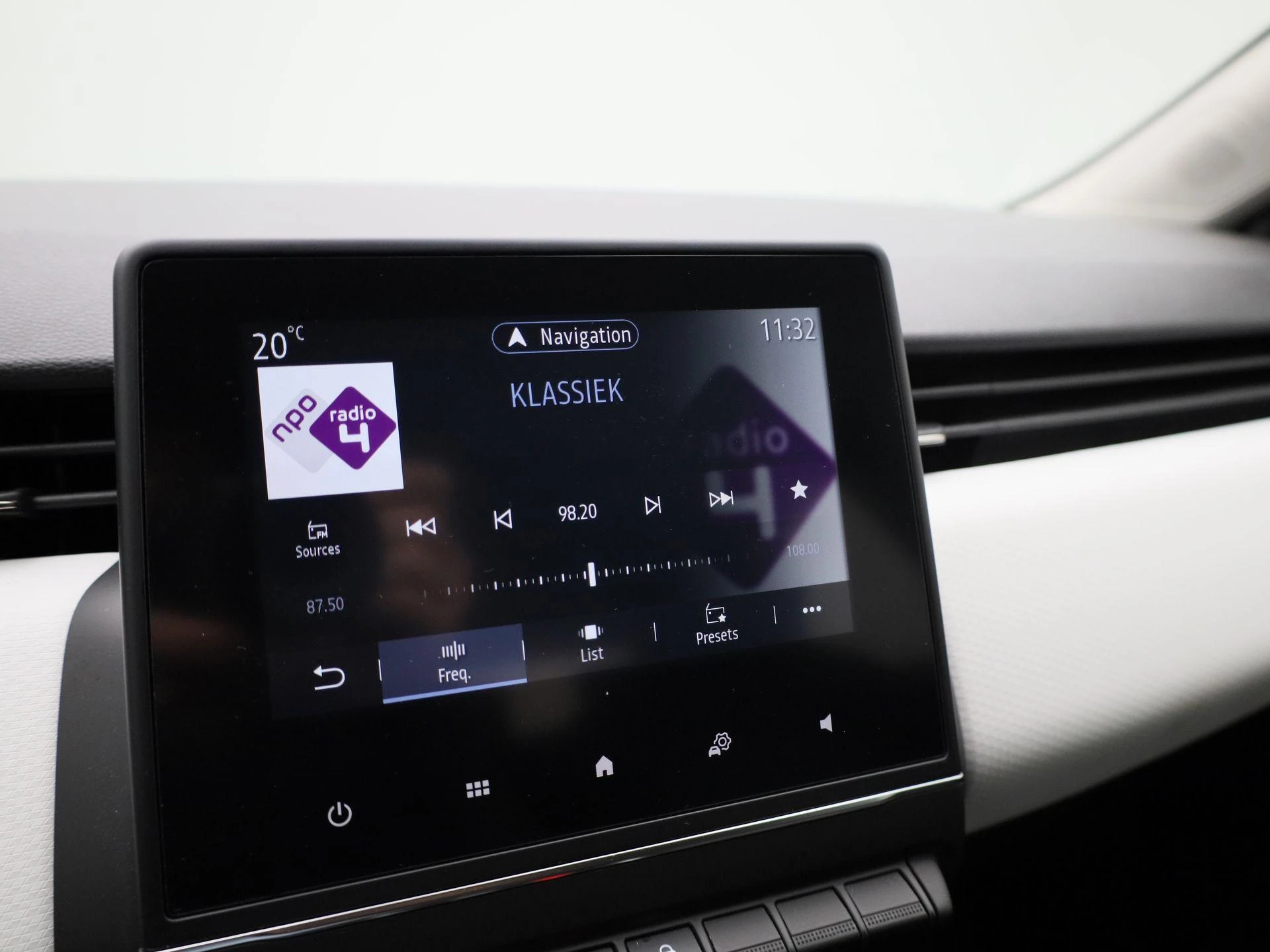 Renault-Clio-image-17