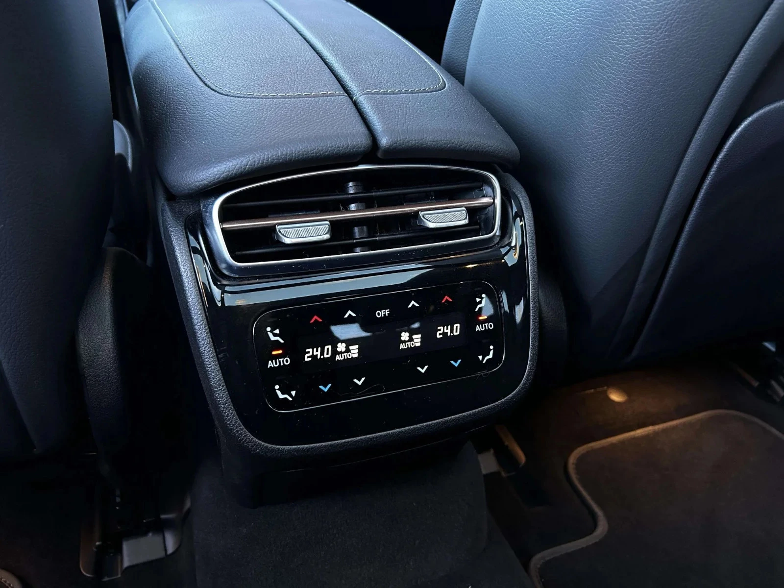 Mercedes-Benz-EQE-image-13