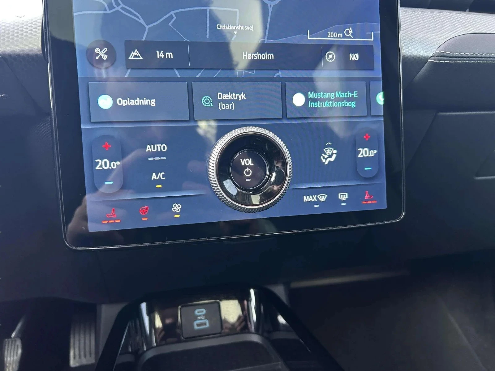 Ford-Mustang Mach-E-image-18