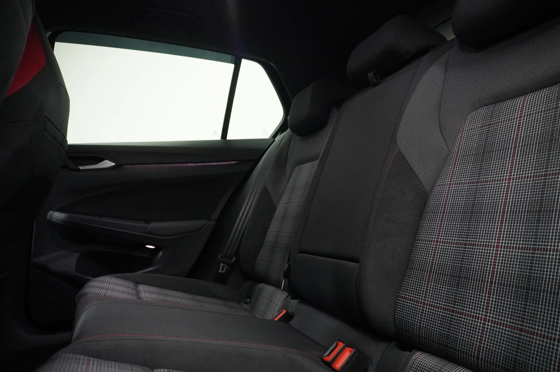 Volkswagen-Golf-image-10