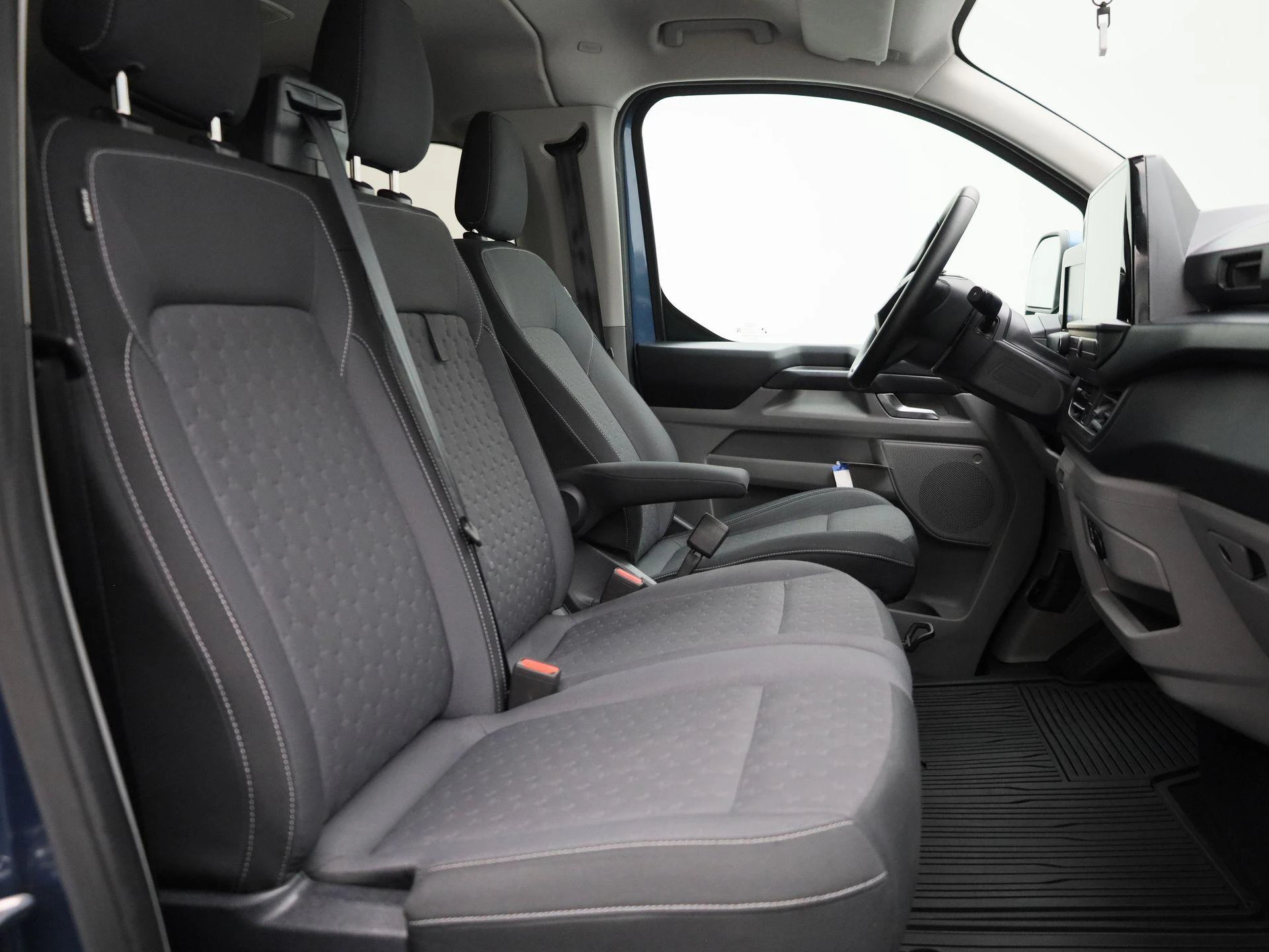 Ford-Transit Custom-image-34
