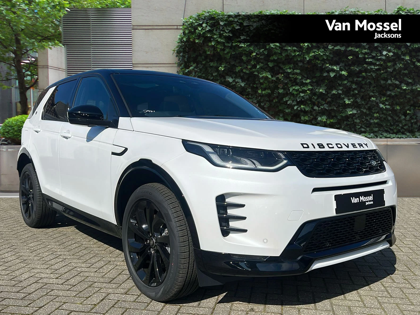 Land Rover-Discovery Sport-image-0