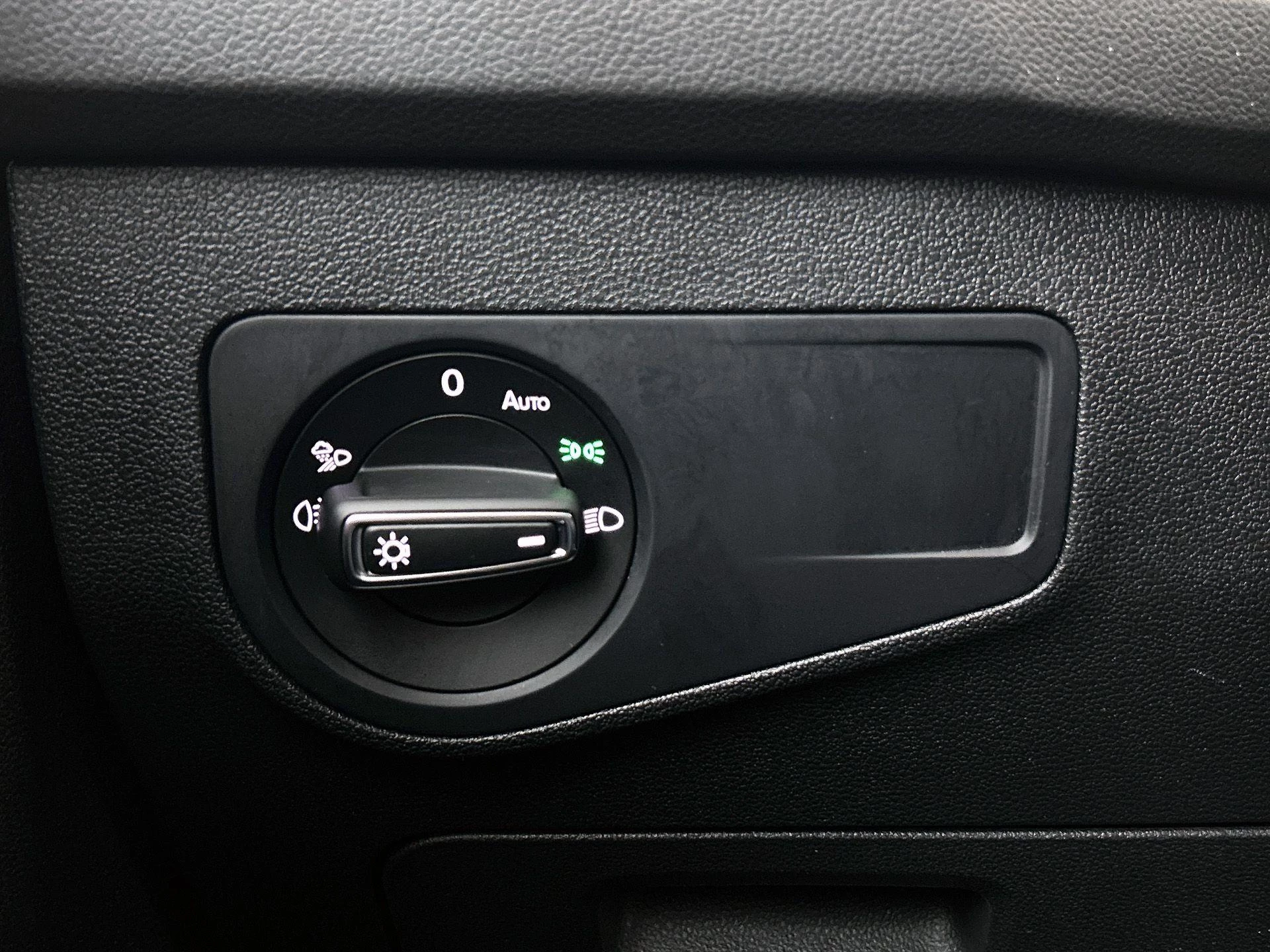 Volkswagen-Tiguan-image-22