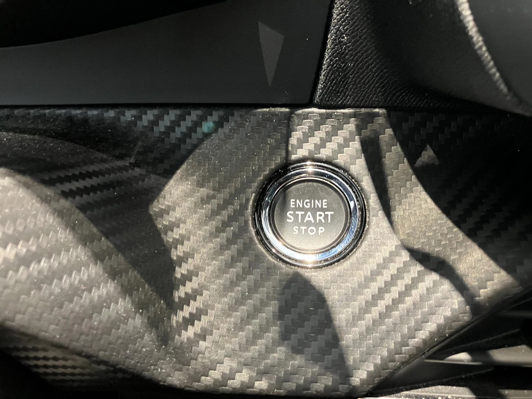 Peugeot-208-image-21