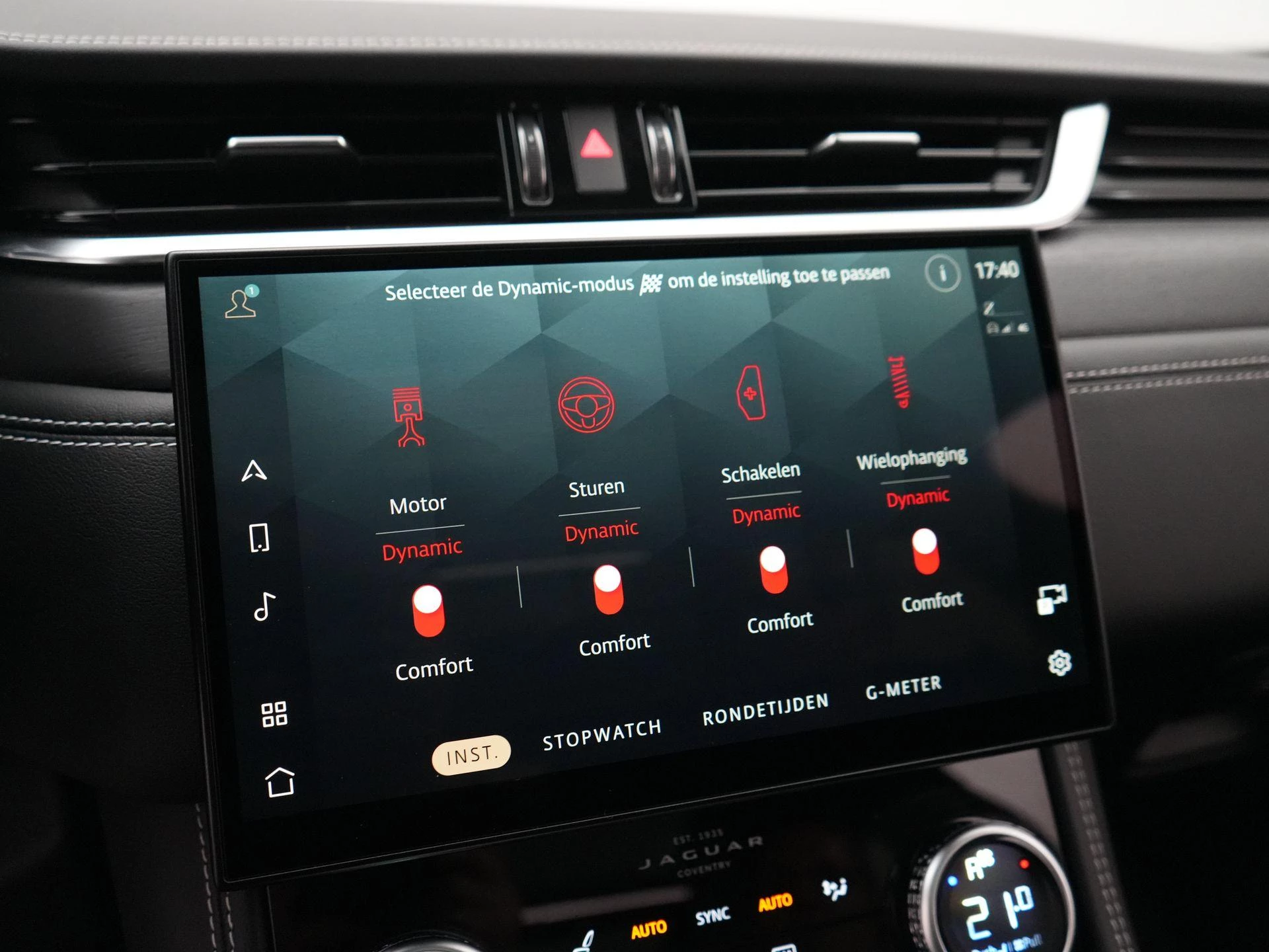 Jaguar F-PACE 2.0 P400e PHEV R-Dynamic Black