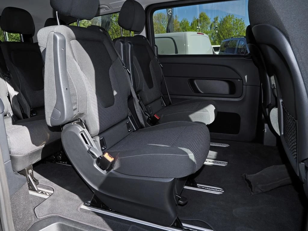 Mercedes-Benz-V-Klasse 220-image-14