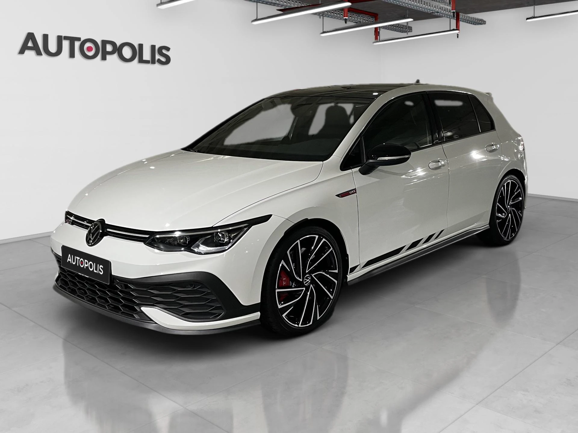 Volkswagen-Golf-image-0