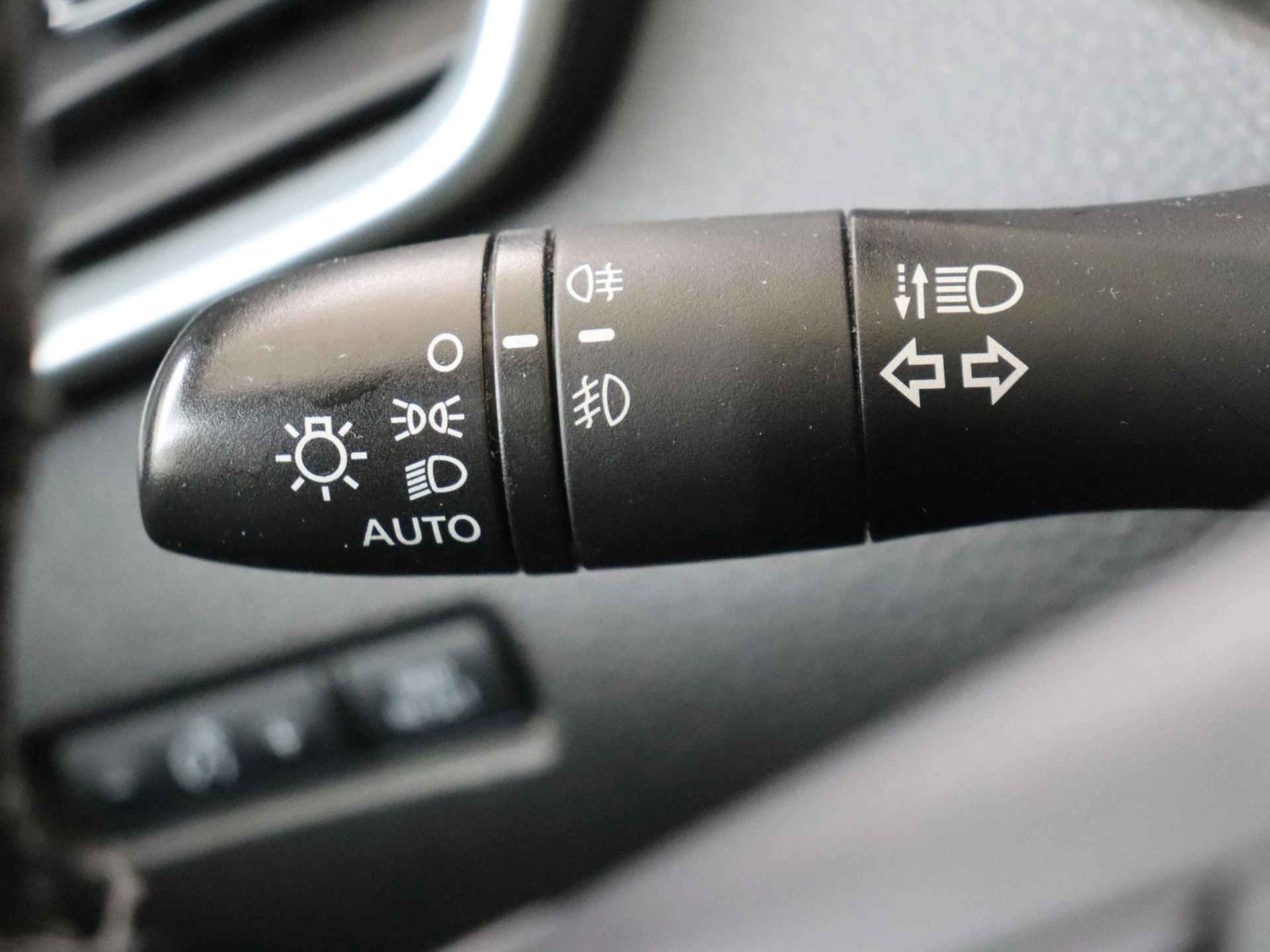 Nissan QASHQAI 1.3 DIG-T Design Edition