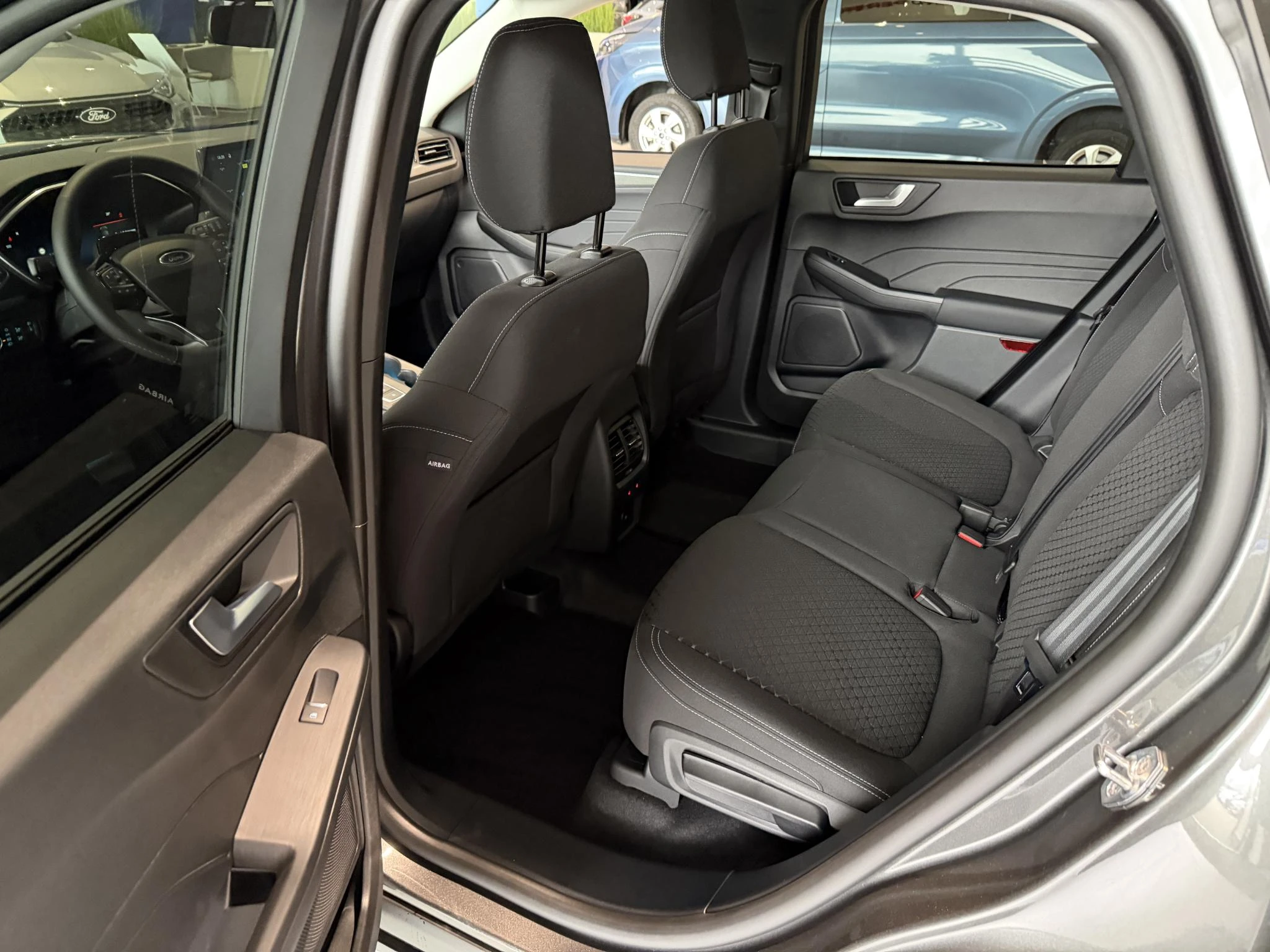 Ford-Kuga-image-13
