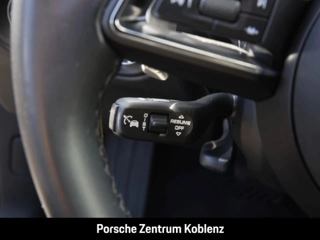 Porsche-Macan-image-18