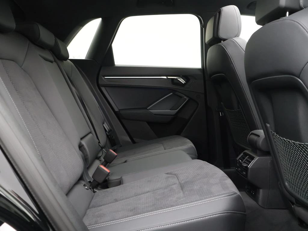 Audi-Q3-image-13