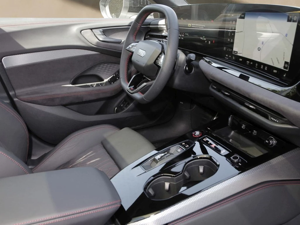 Audi A5 Lim. e-hybrid Q S-line 19"|PANO|MATRIX|HuD|B&O