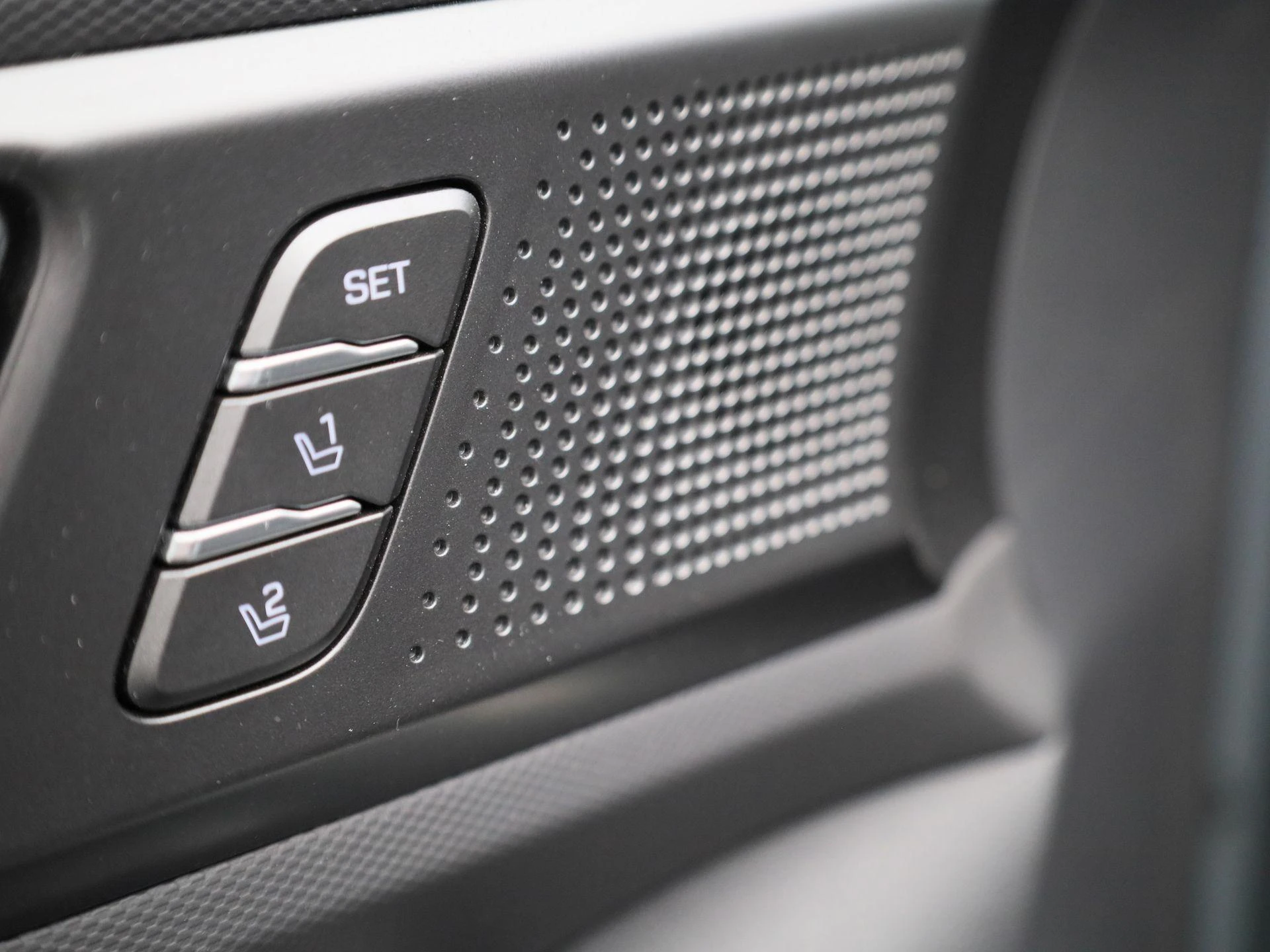 Hyundai-IONIQ-image-31