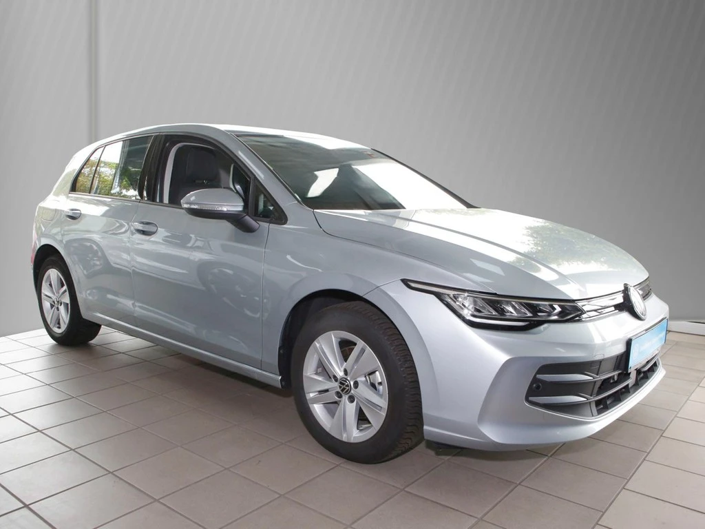 Volkswagen-Golf-image-2