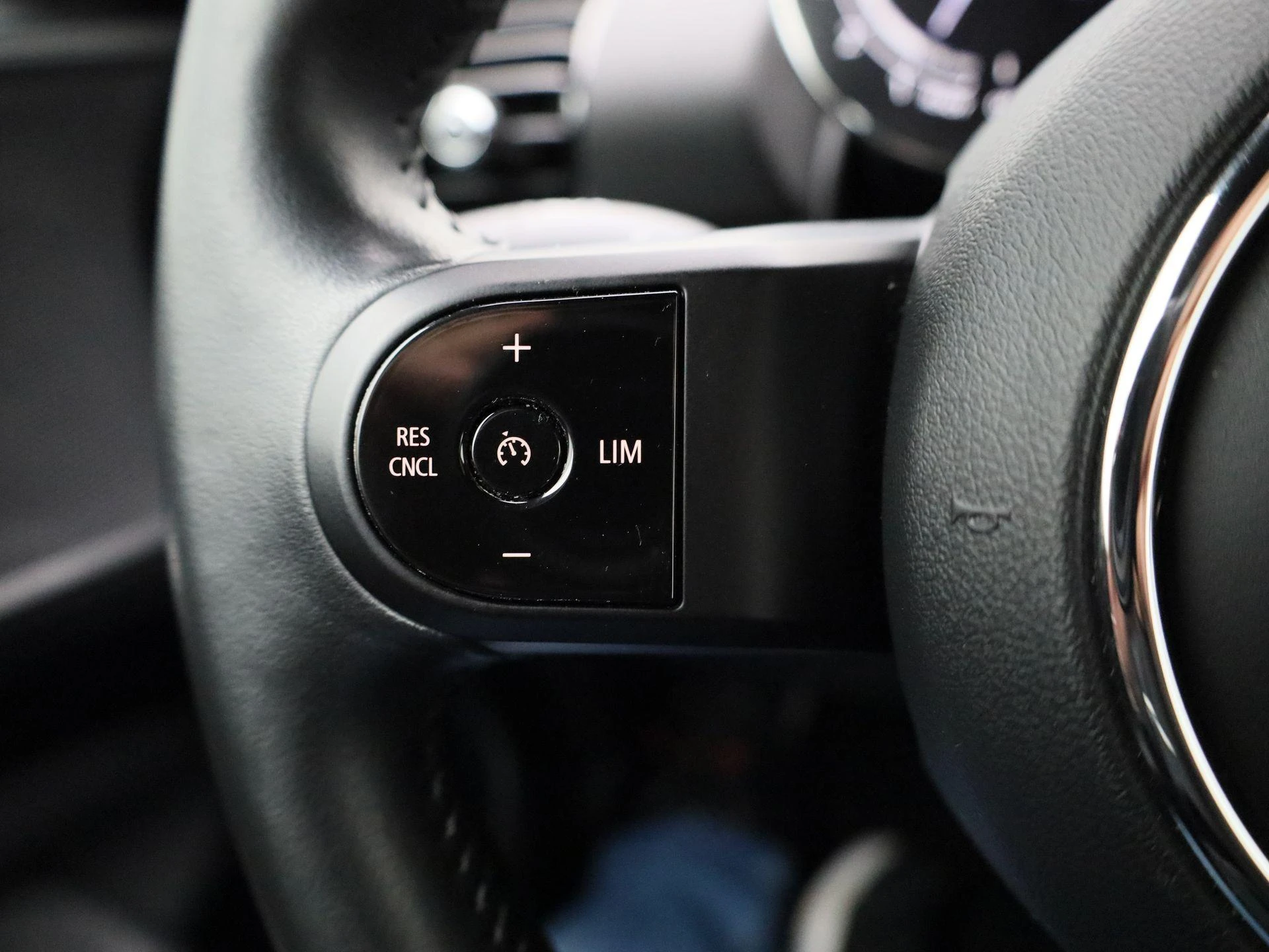 MINI-Clubman-image-17