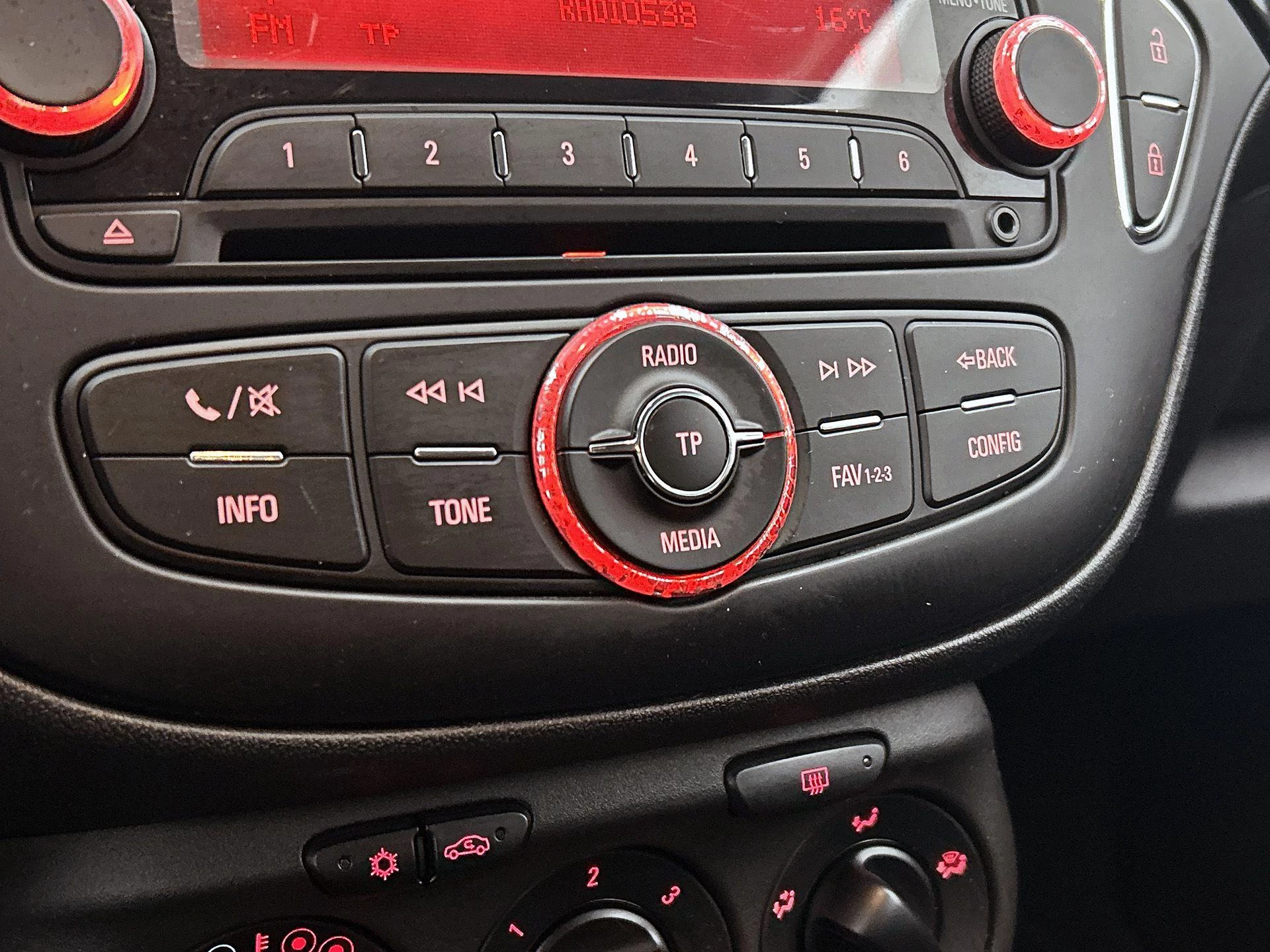 Opel-Corsa-image-6