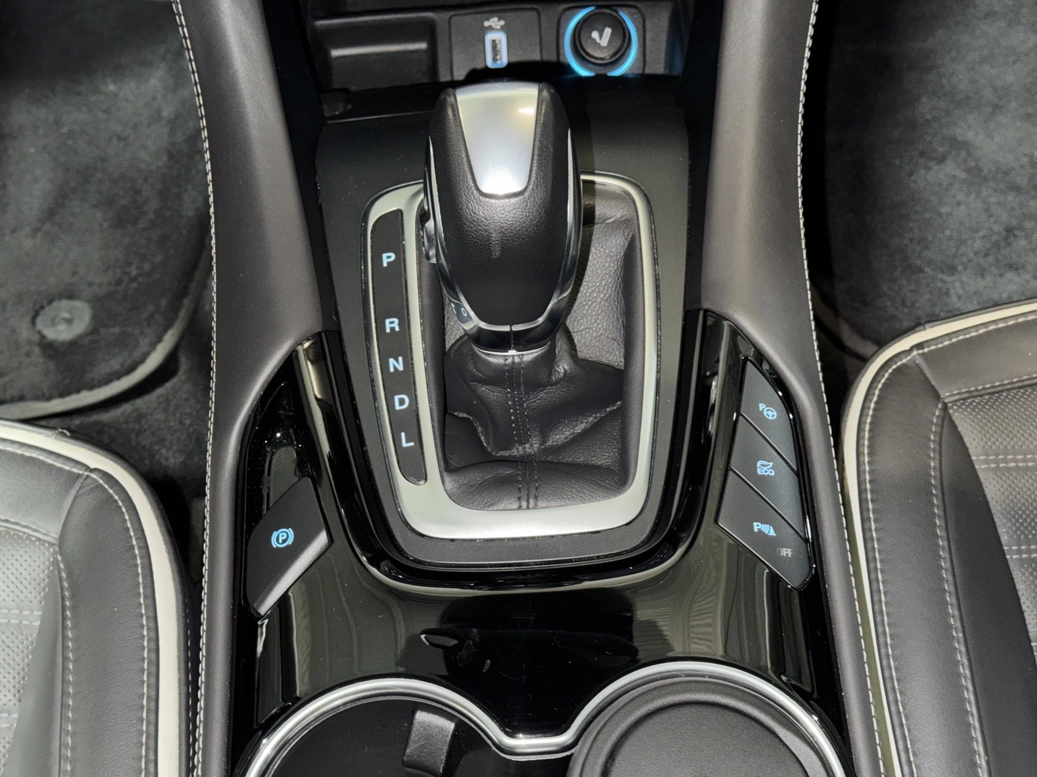 Ford Mondeo 2.0 Hybrid Vignale | AHK | SONY | ACC | LED | Leder