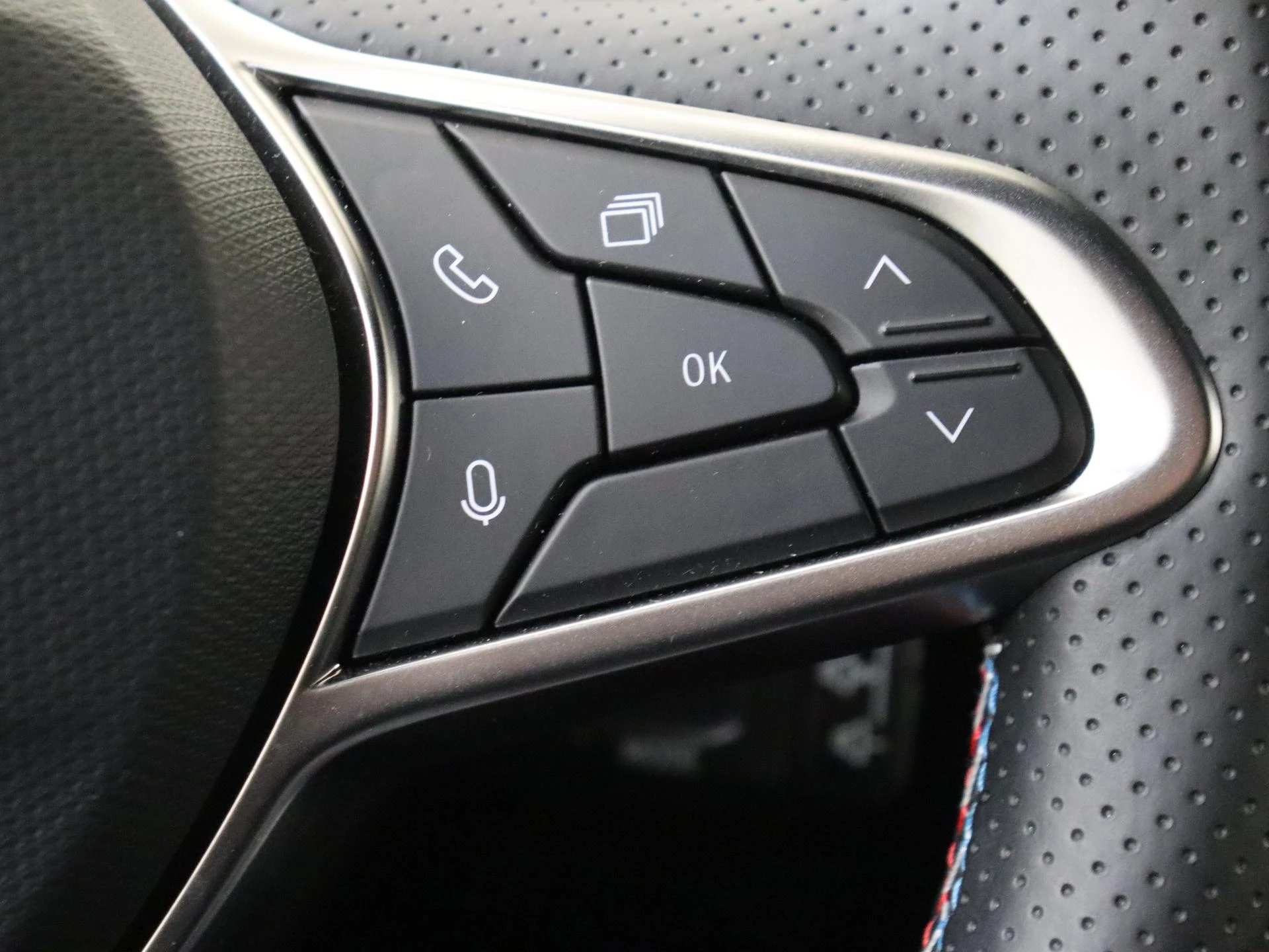 Renault-Arkana-image-17